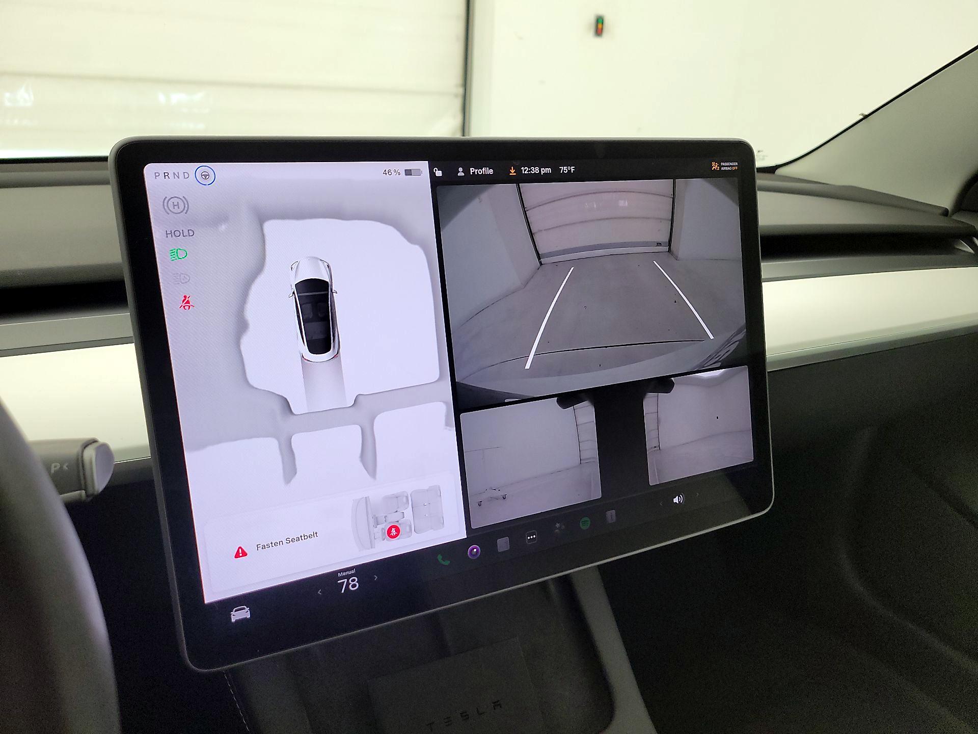 Thumbnail: 2022 Tesla Model 3 - 14