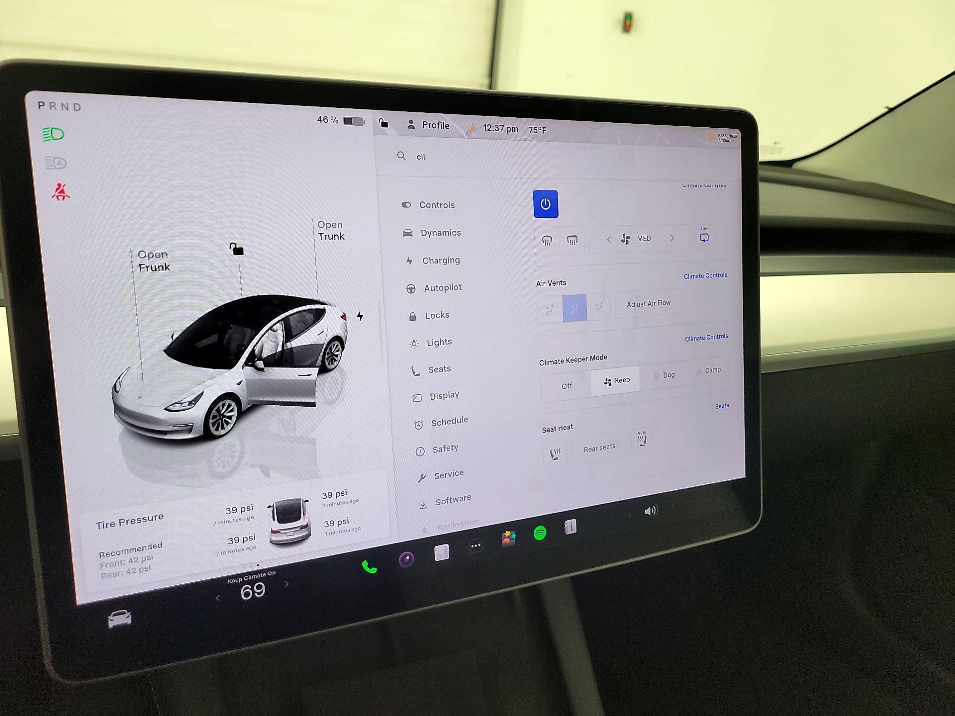 Thumbnail: 2022 Tesla Model 3 - 16