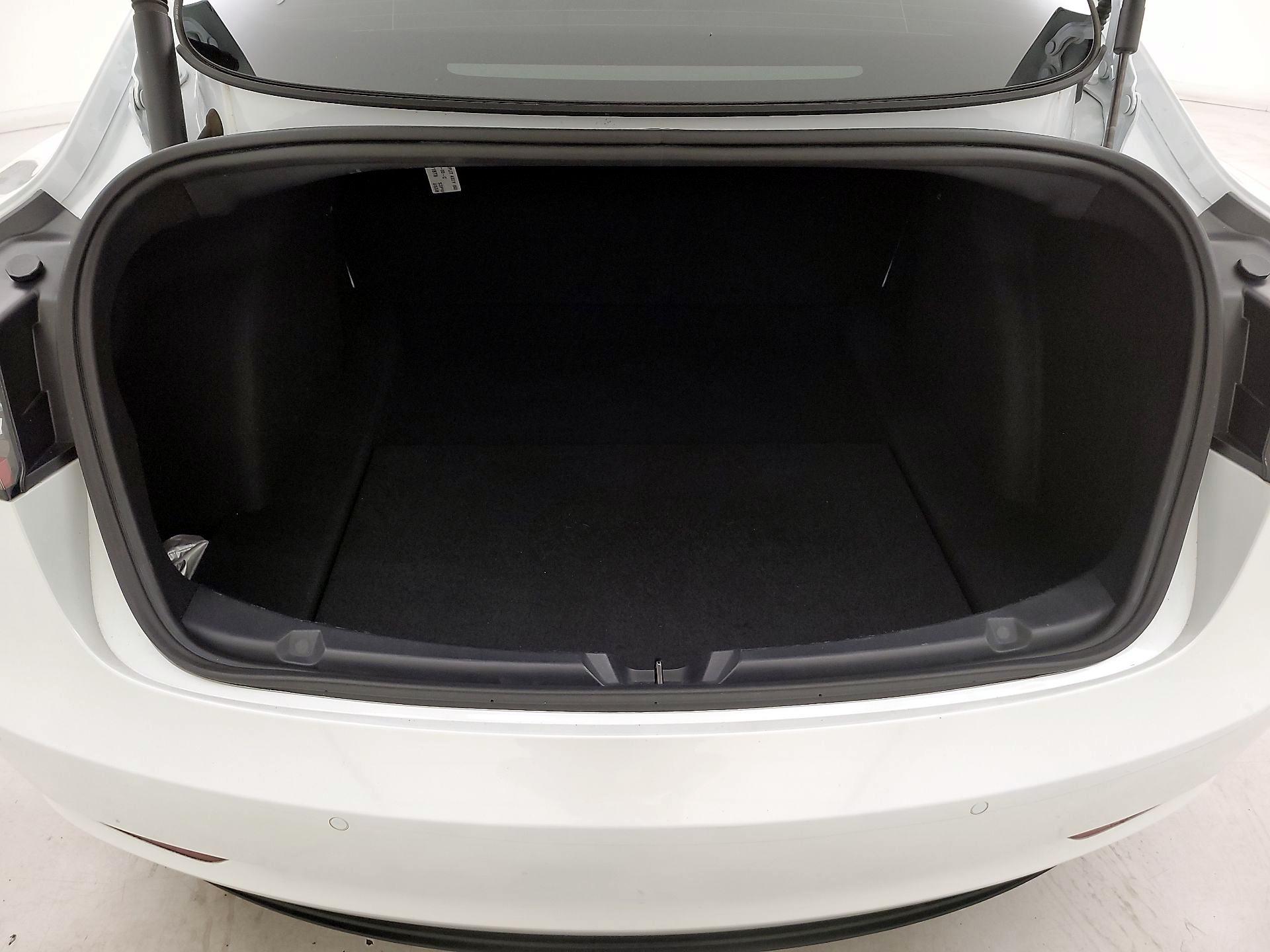 Thumbnail: 2022 Tesla Model 3 - 20