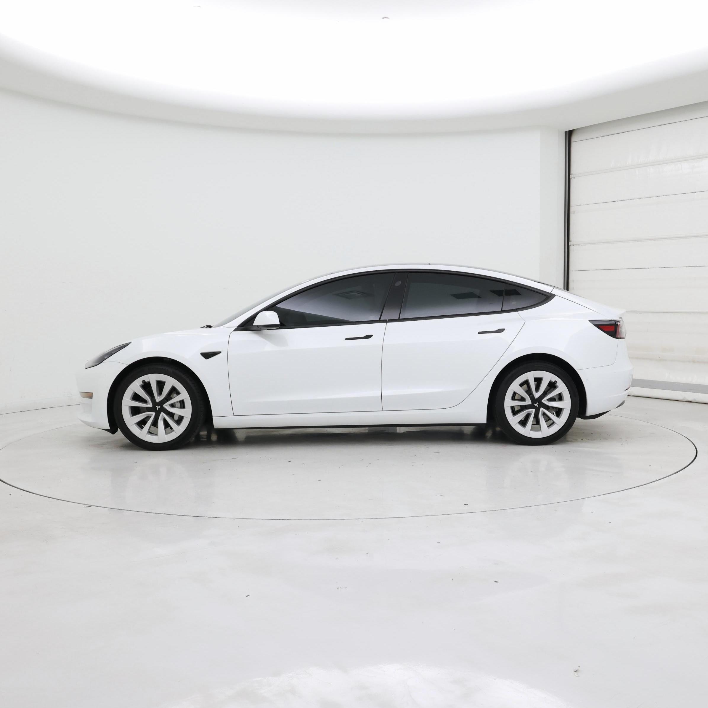 Thumbnail: 2022 Tesla Model 3 - 3