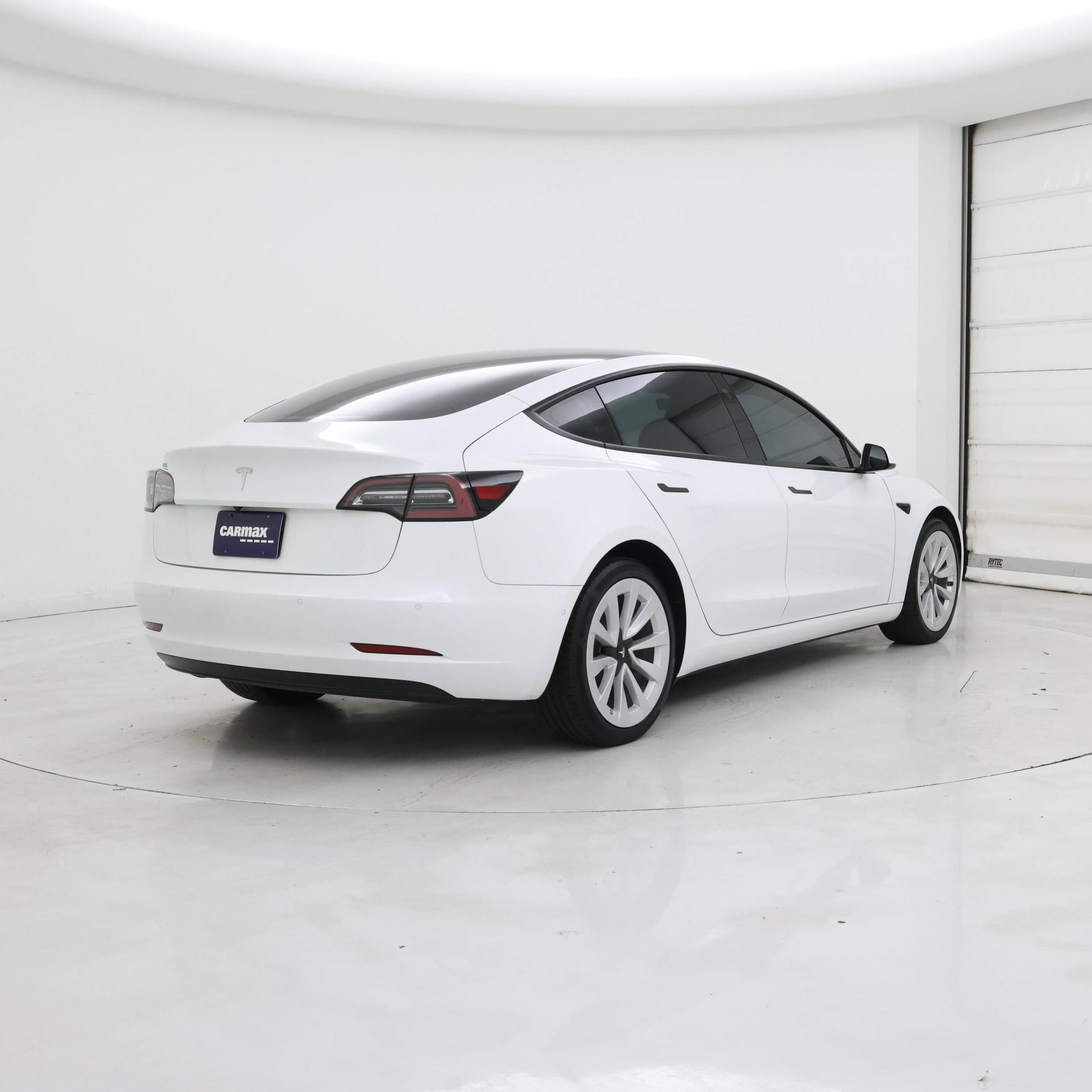 Thumbnail: 2022 Tesla Model 3 - 8