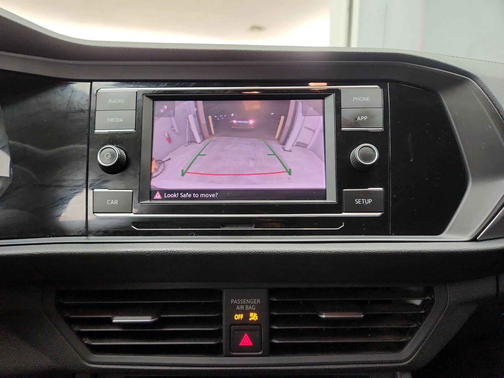 Thumbnail: 2019 Volkswagen Jetta - 14