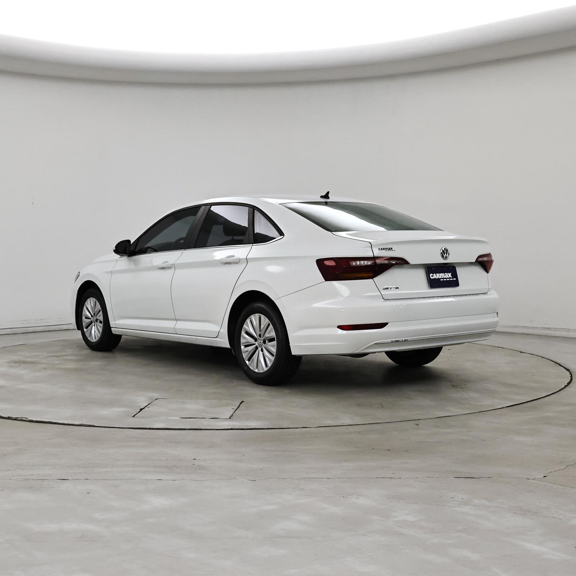 Thumbnail: 2019 Volkswagen Jetta - 2