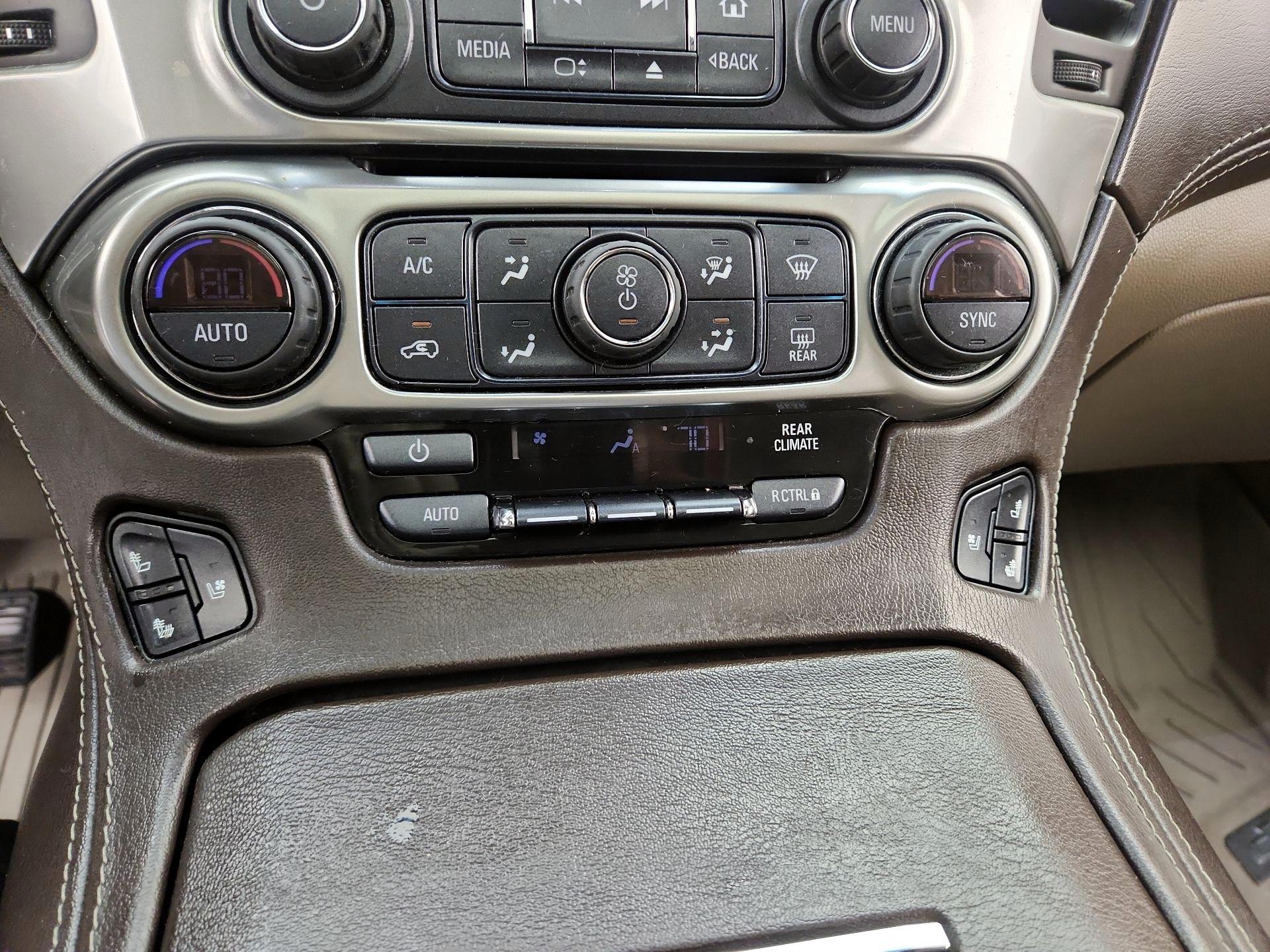 Thumbnail: 2019 Chevrolet Tahoe - 17