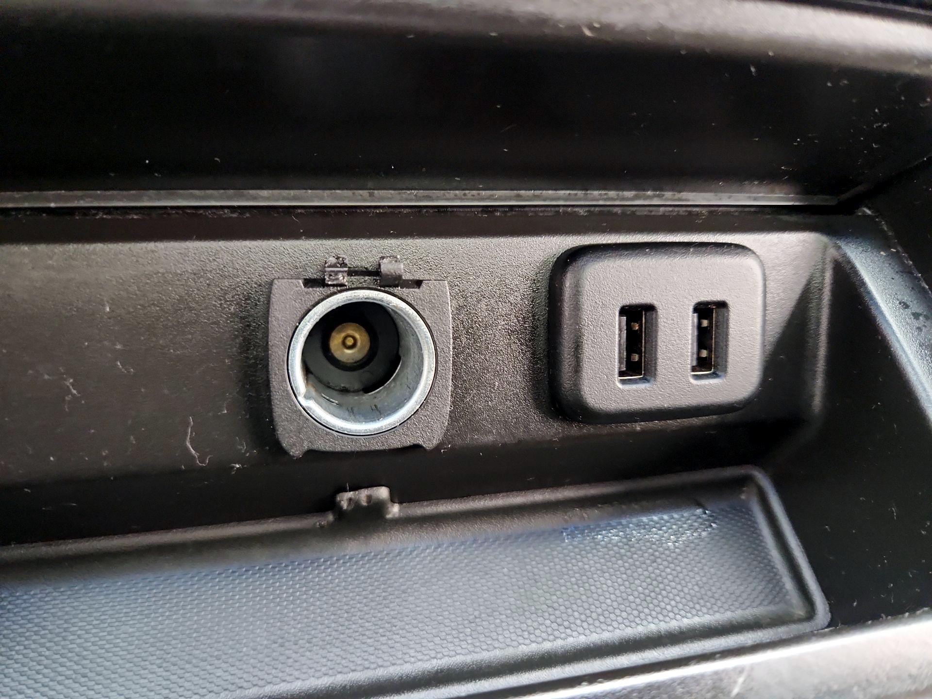 Thumbnail: 2019 Chevrolet Tahoe - 19