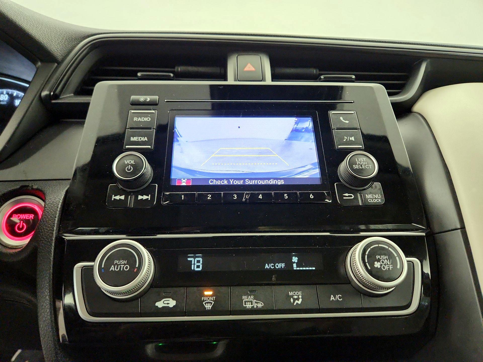 Thumbnail: 2019 Honda Insight - 14