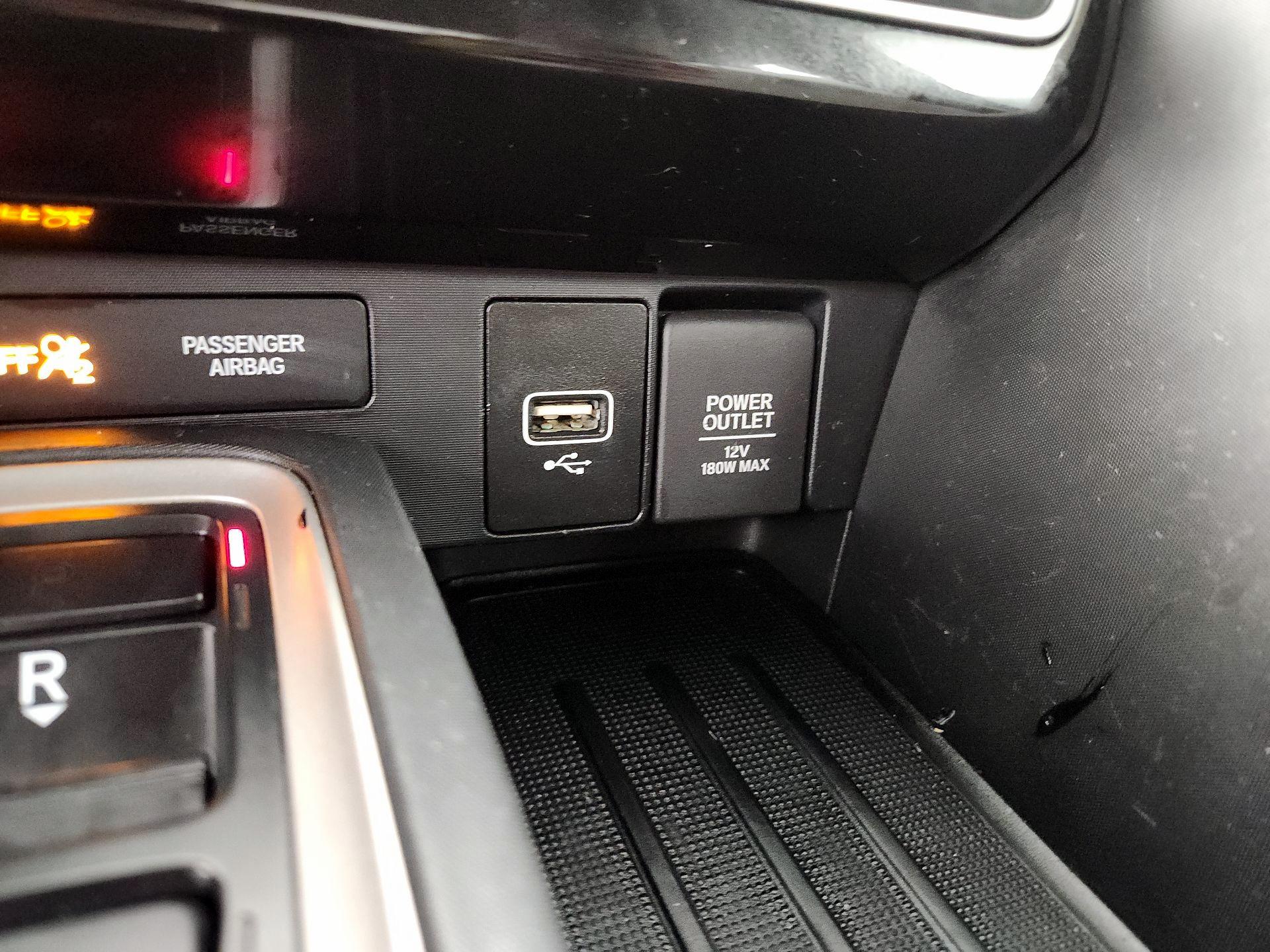 Thumbnail: 2019 Honda Insight - 18