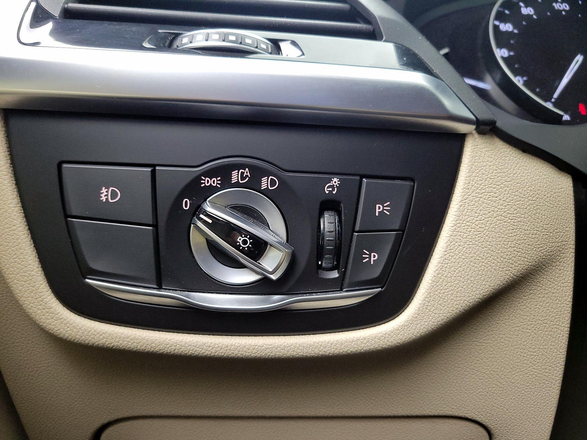 Thumbnail: 2021 BMW X3 - 13