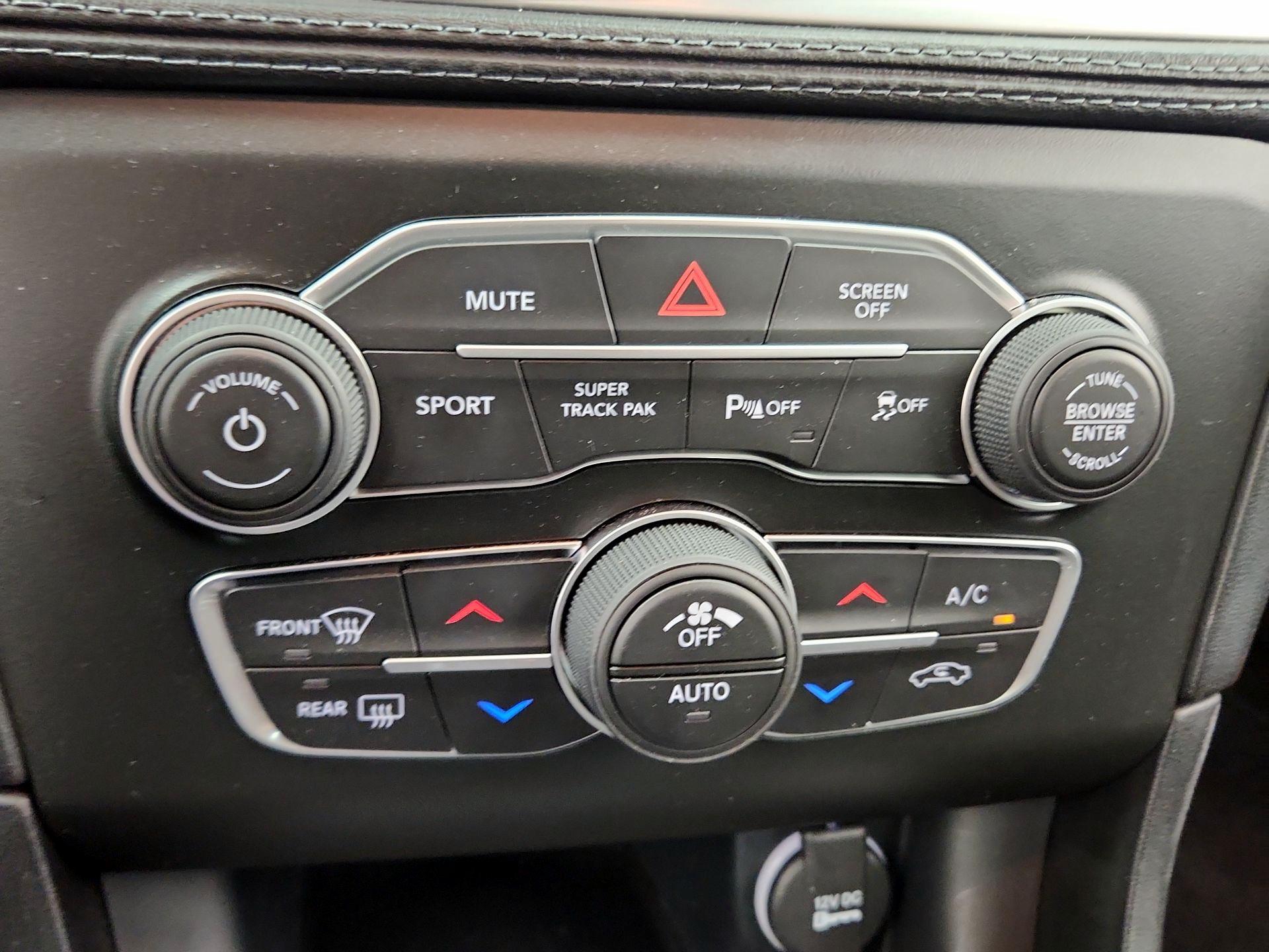 Thumbnail: 2021 Dodge Charger - 17