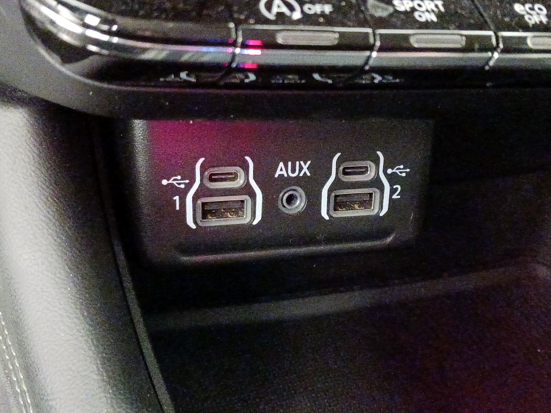 Thumbnail: 2022 Dodge Durango - 18