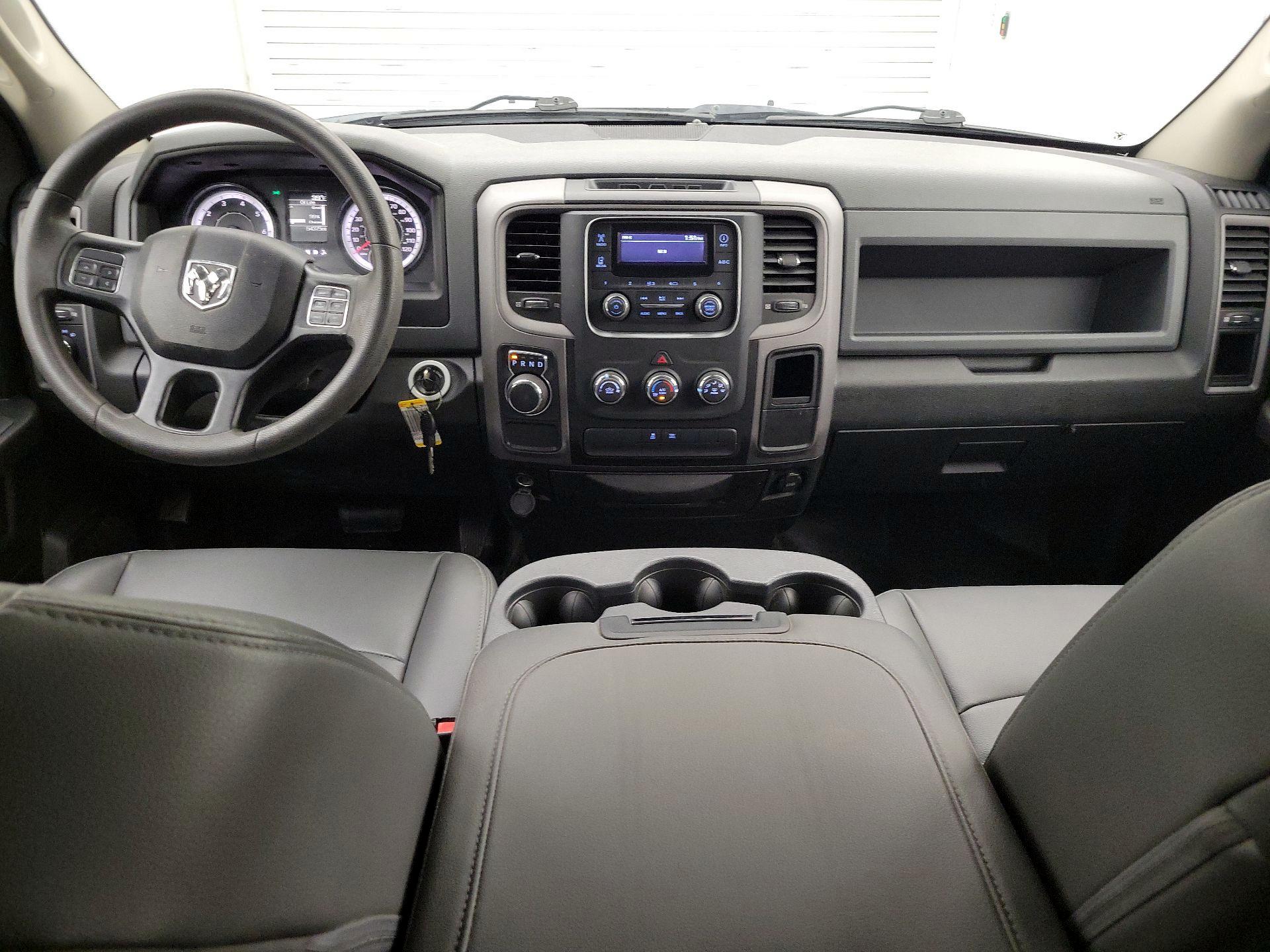 Thumbnail: 2019 RAM 1500 Classic - 9