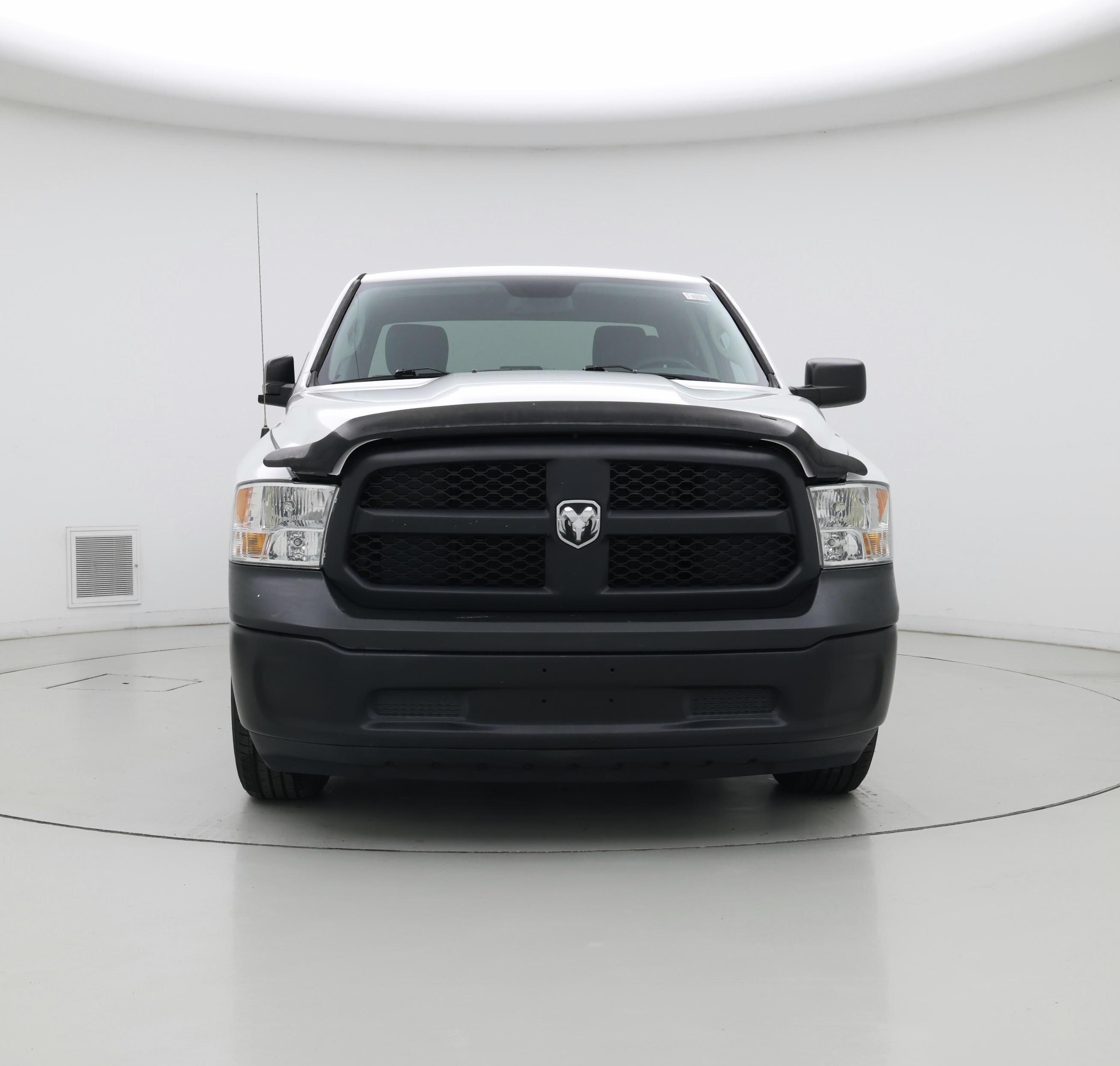 Thumbnail: 2019 RAM 1500 Classic - 5