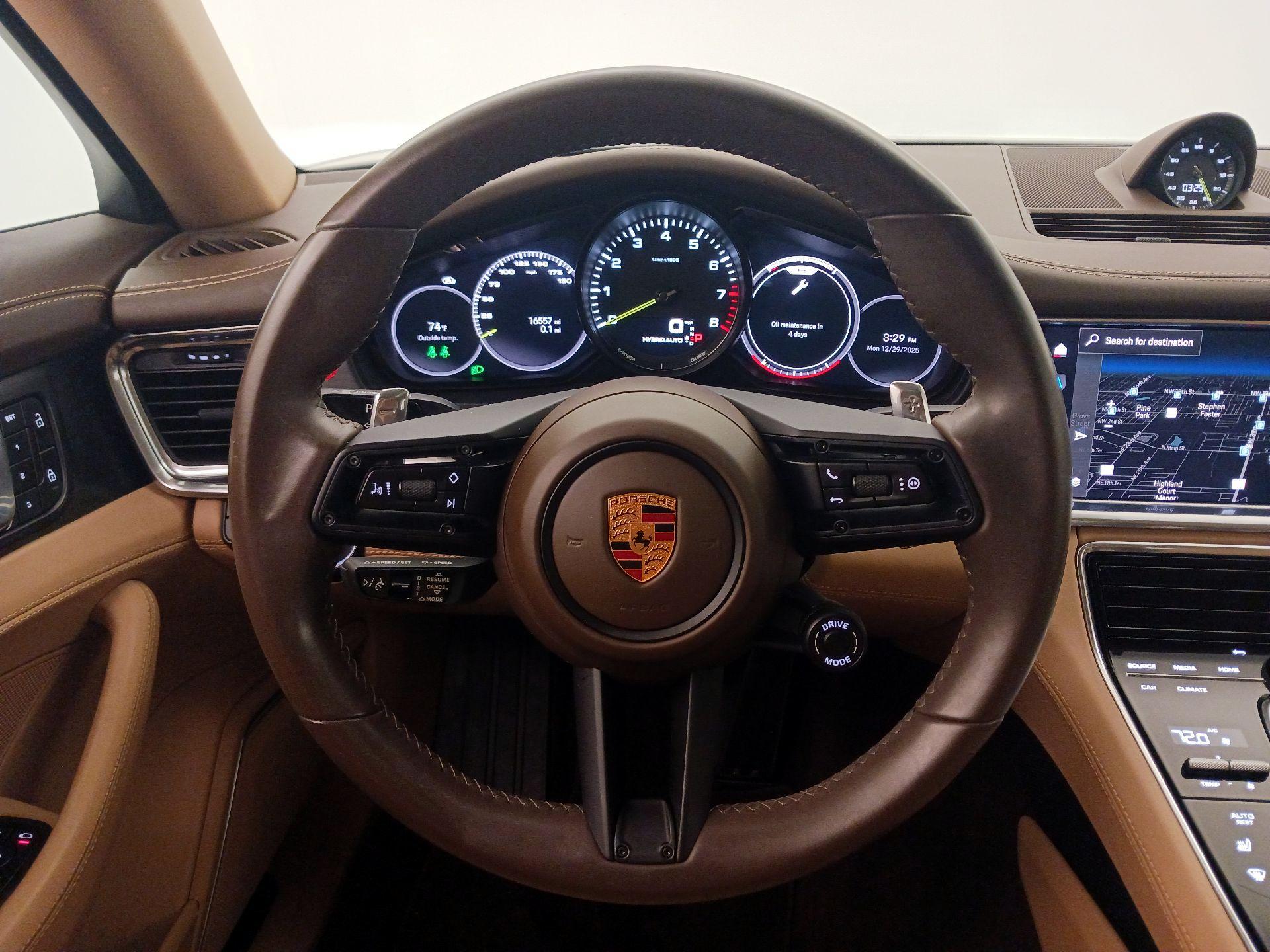 Thumbnail: 2022 Porsche Panamera - 10