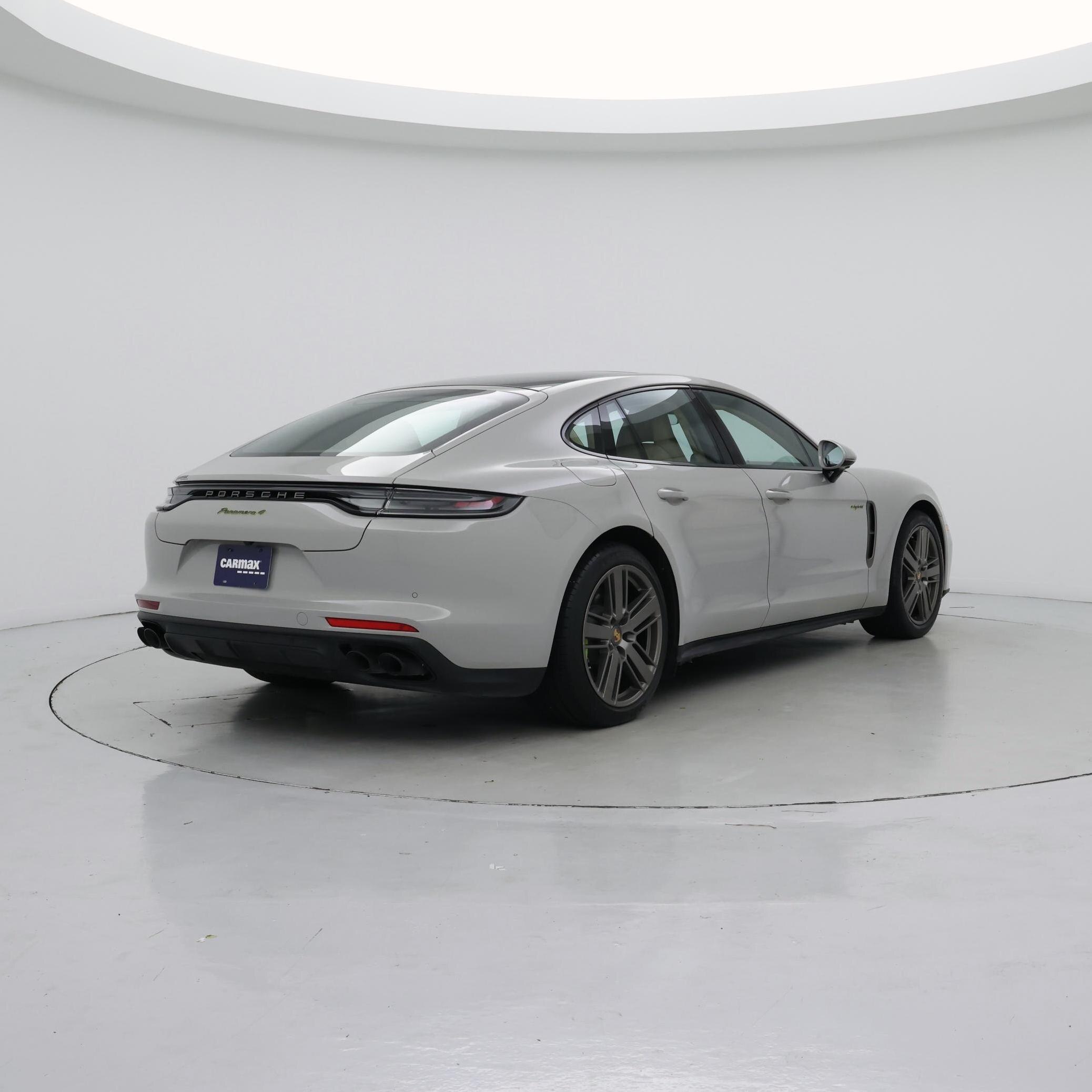 Thumbnail: 2022 Porsche Panamera - 8