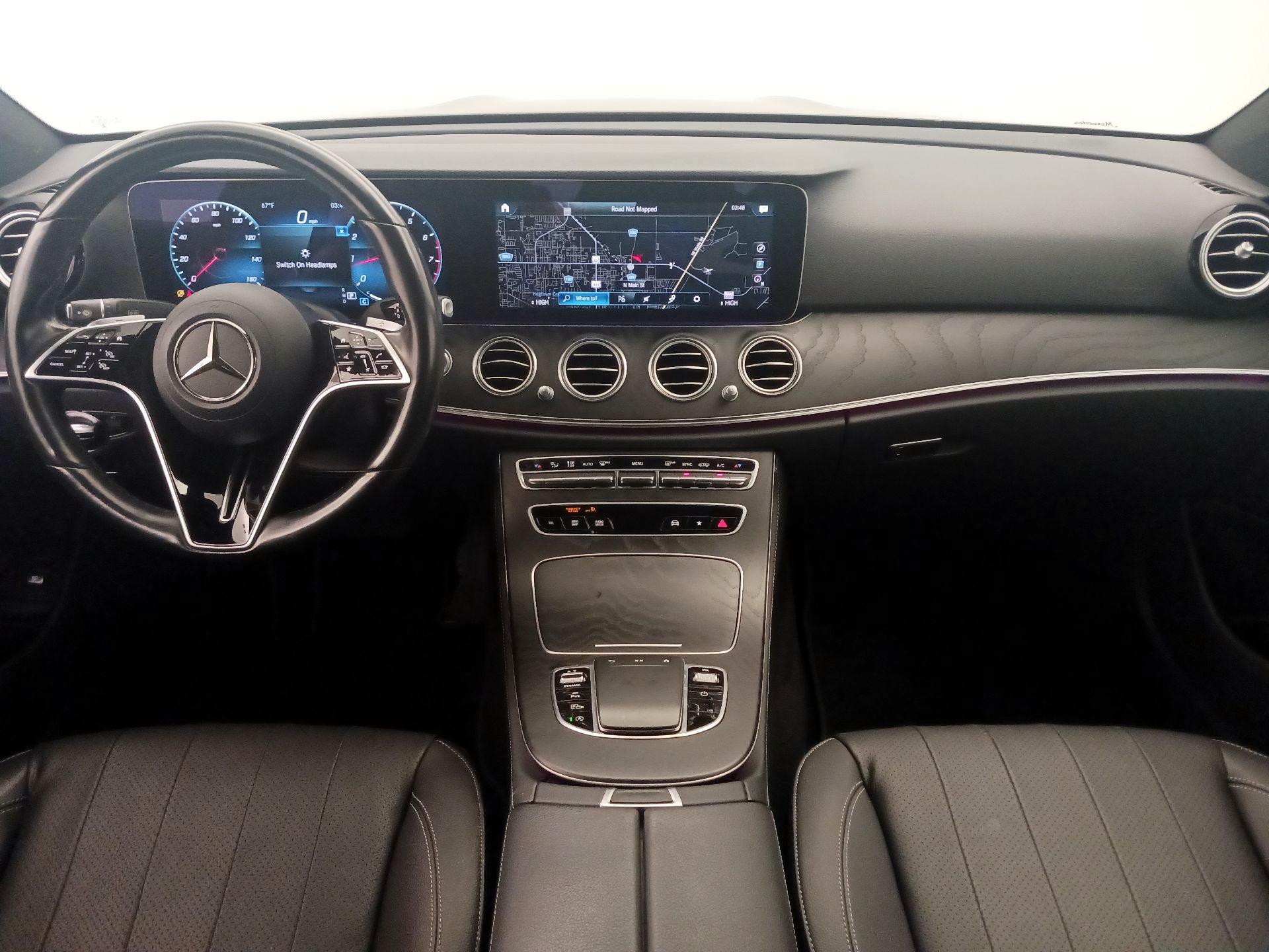 Thumbnail: 2022 Mercedes-Benz E-Class - 9