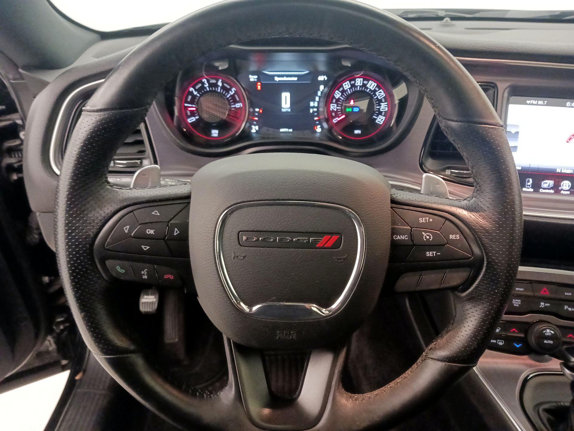 Thumbnail: 2016 Dodge Challenger - 10