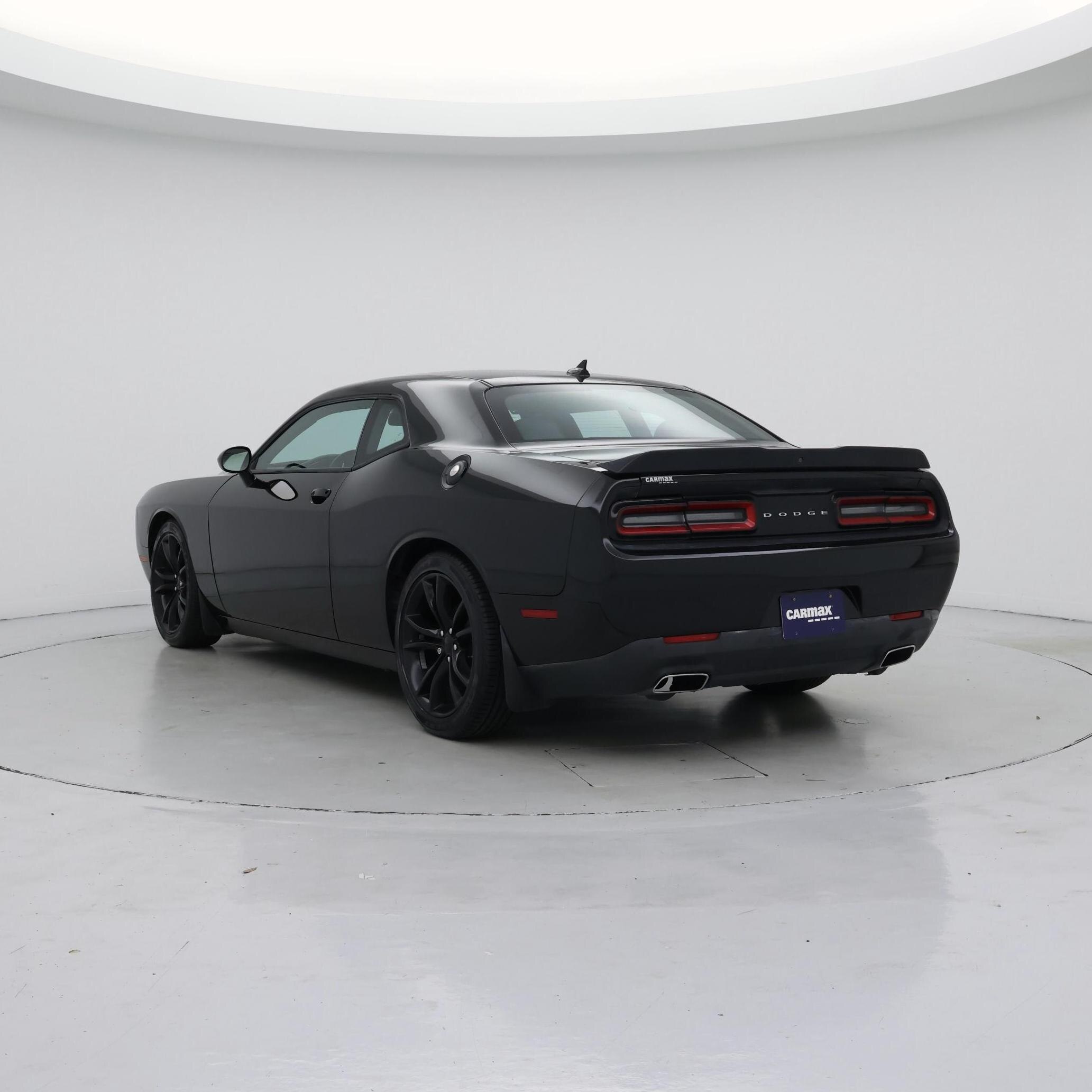 Thumbnail: 2016 Dodge Challenger - 2