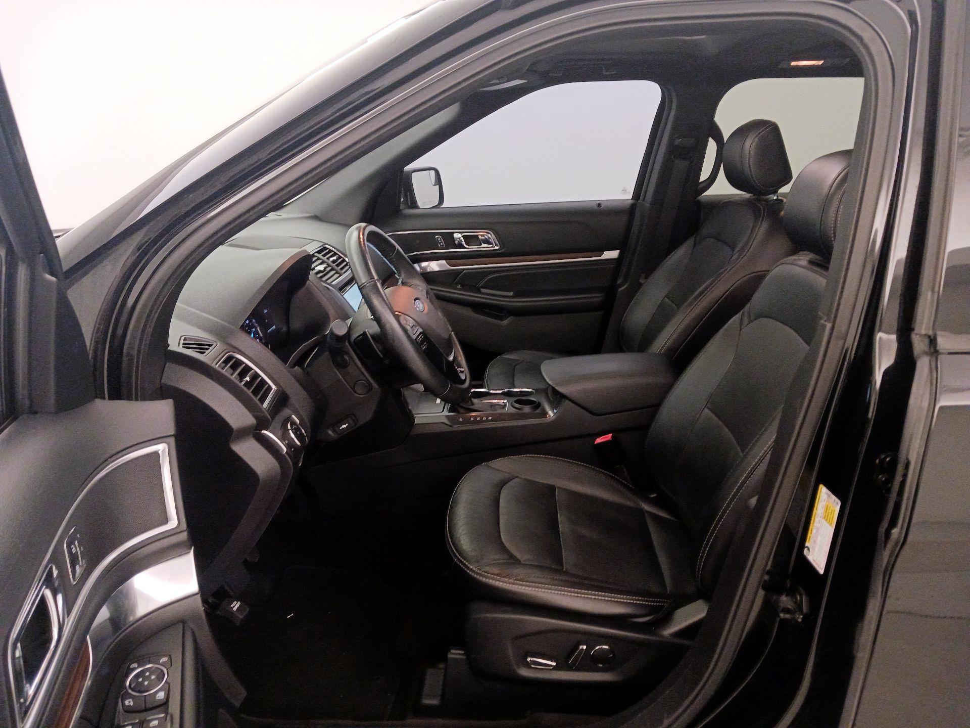 Thumbnail: 2017 Ford Explorer - 11