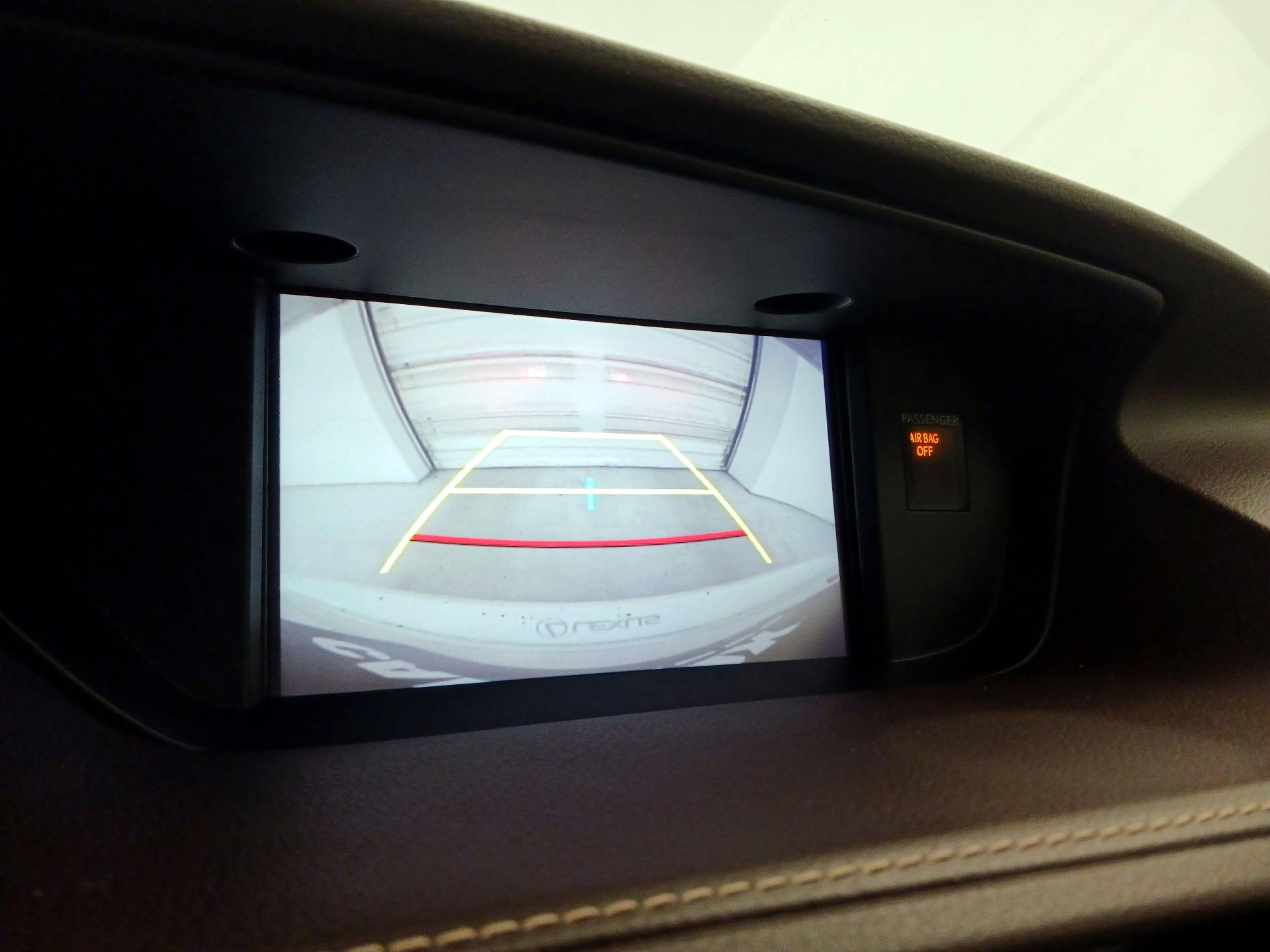 Thumbnail: 2018 Lexus ES - 15