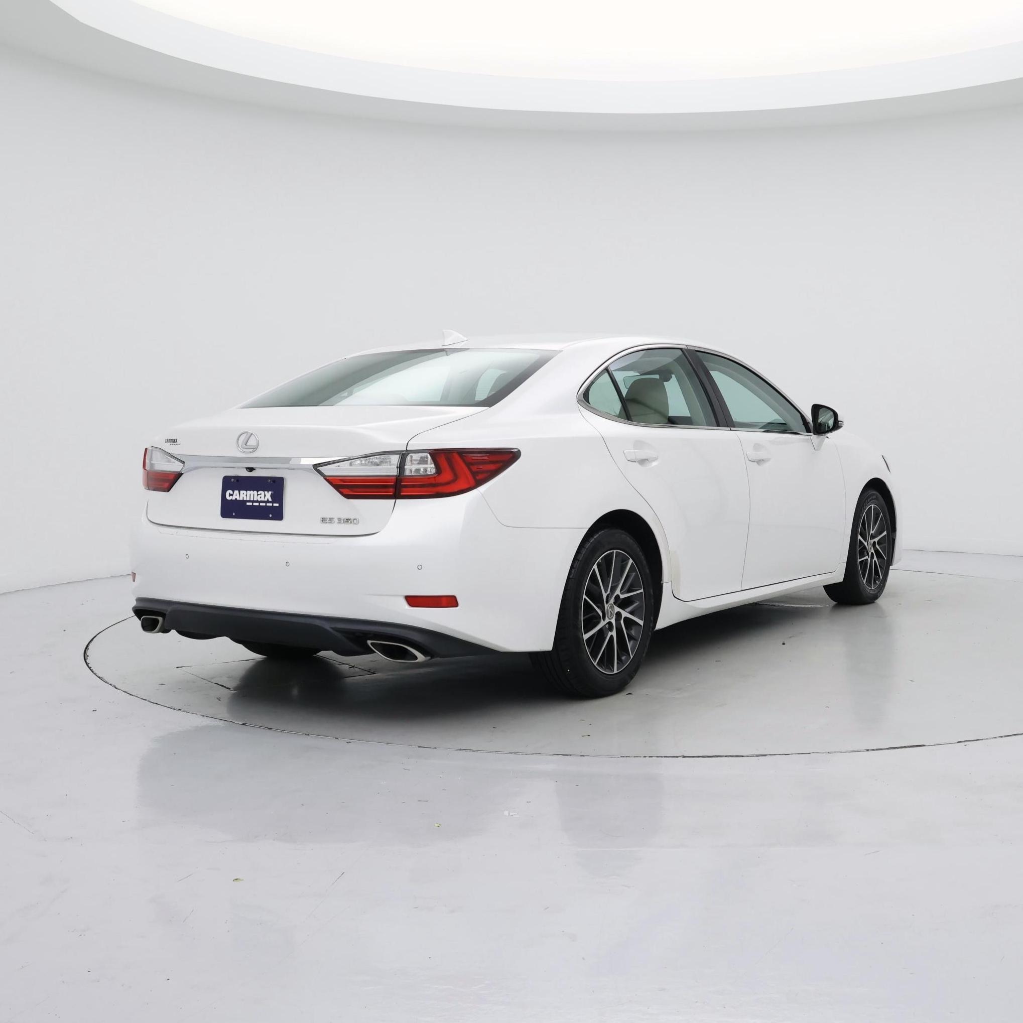 Thumbnail: 2018 Lexus ES - 8