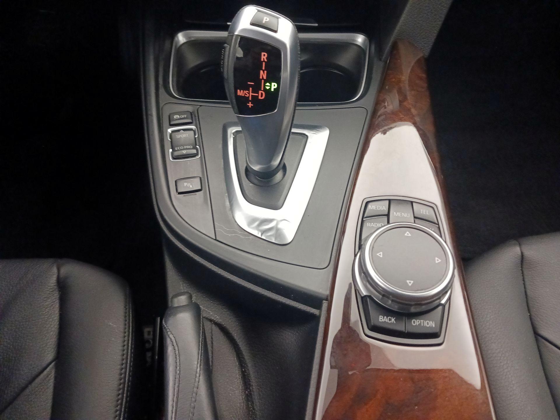 Thumbnail: 2015 BMW 3 Series - 18