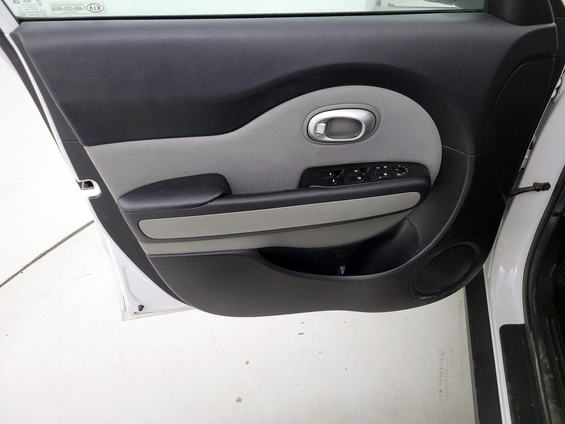 Thumbnail: 2014 Kia Soul - 12