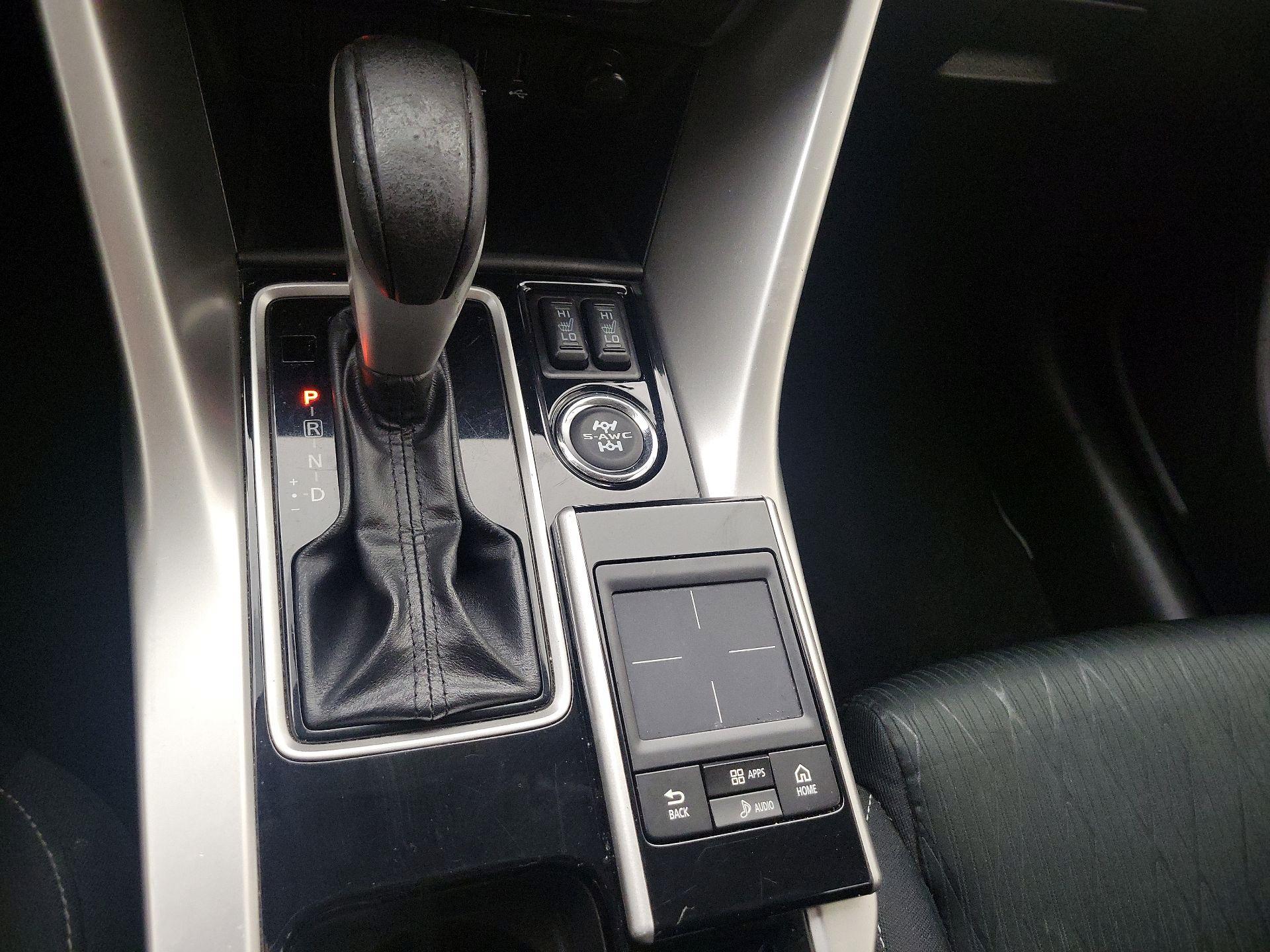 Thumbnail: 2018 Mitsubishi Eclipse Cross - 17