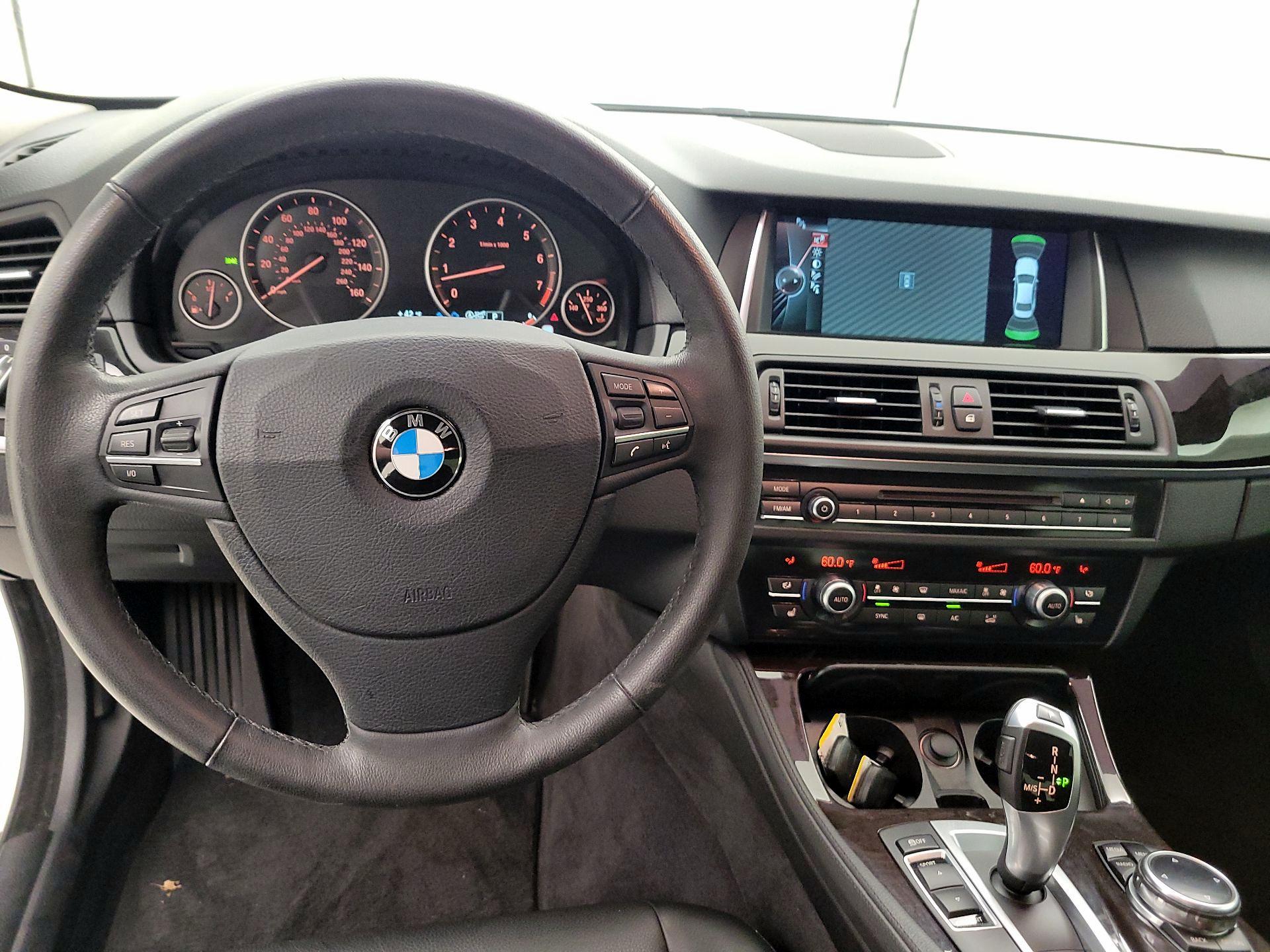 Thumbnail: 2014 BMW 5 Series - 9