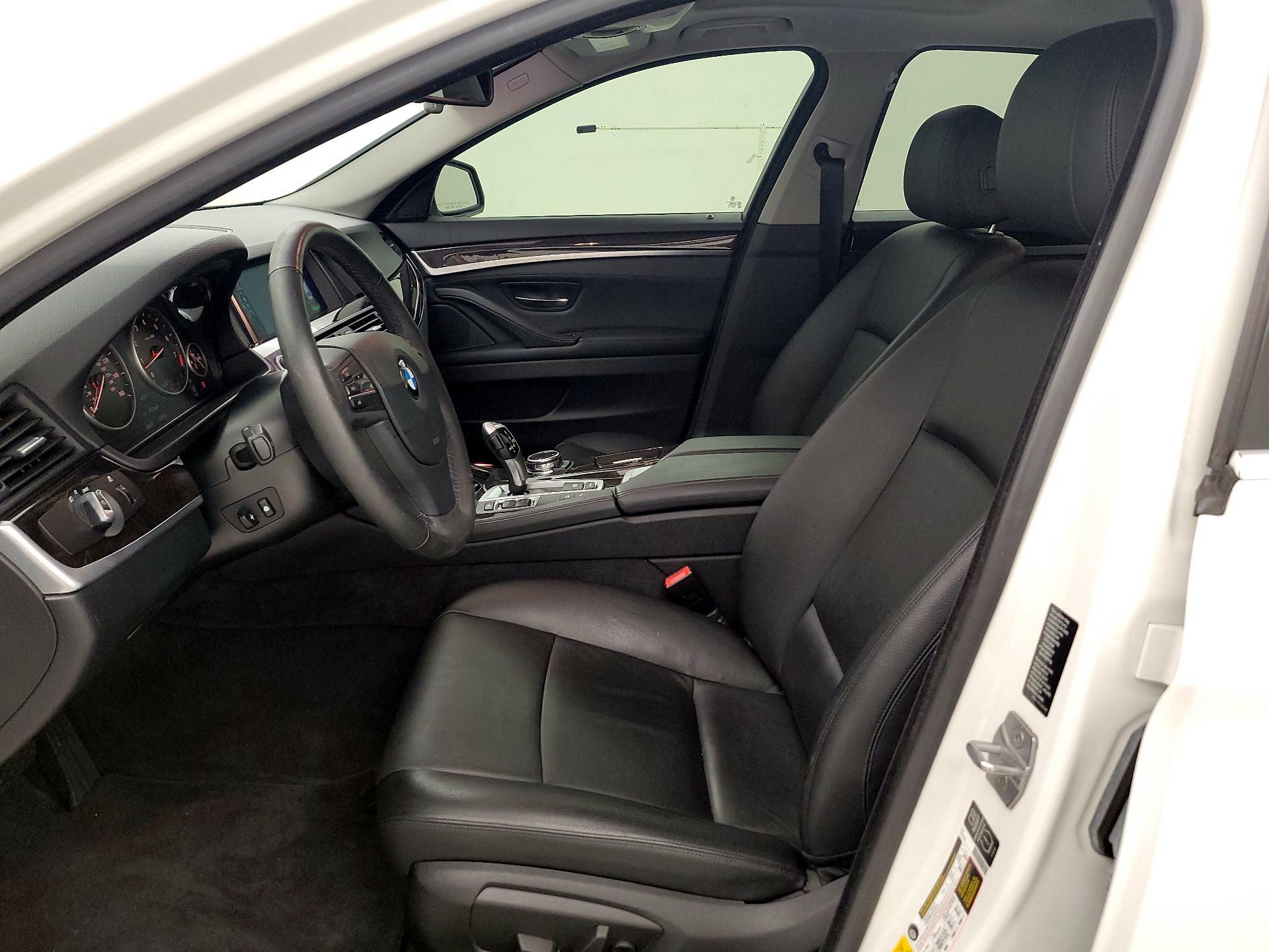 Thumbnail: 2014 BMW 5 Series - 11