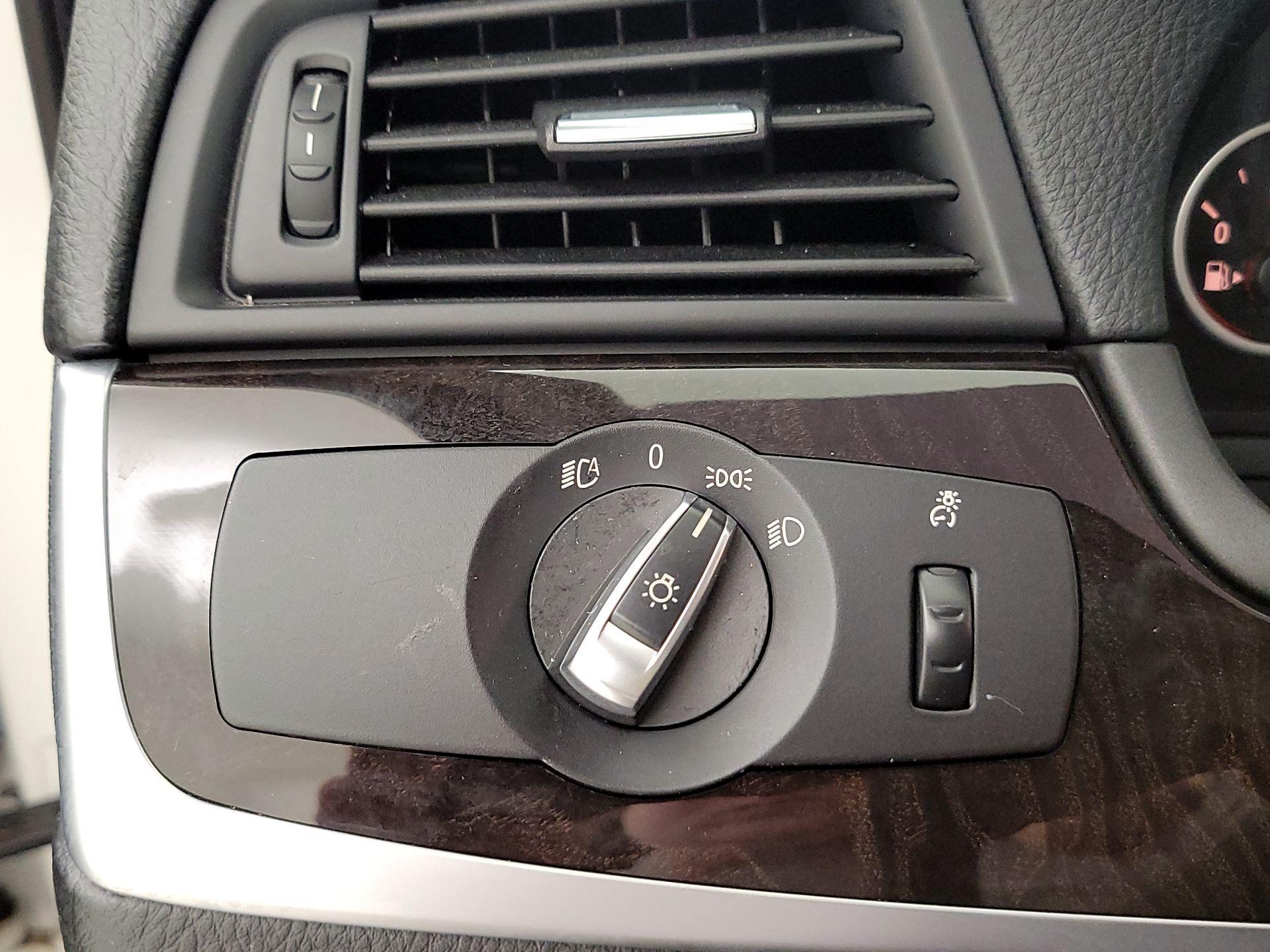 Thumbnail: 2014 BMW 5 Series - 13