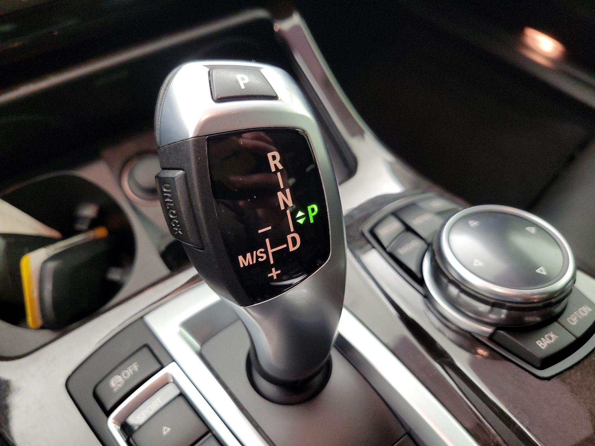 Thumbnail: 2014 BMW 5 Series - 17