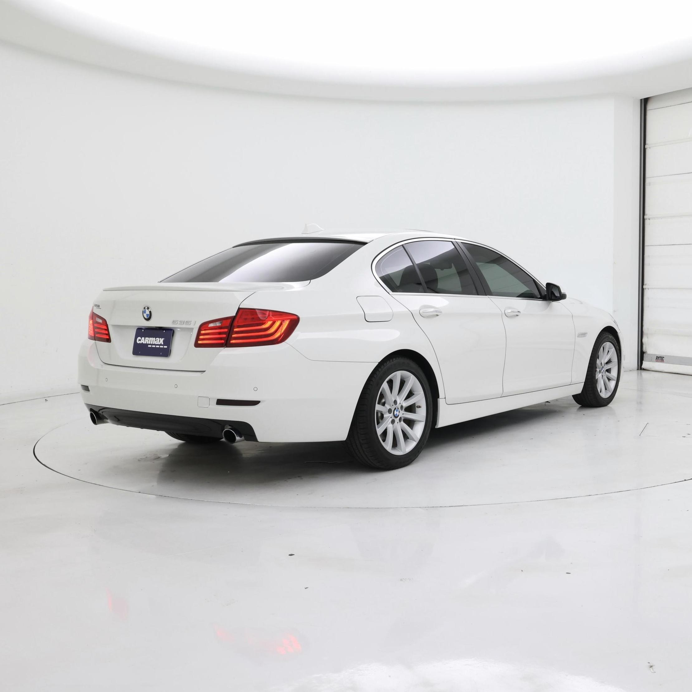 Thumbnail: 2014 BMW 5 Series - 8