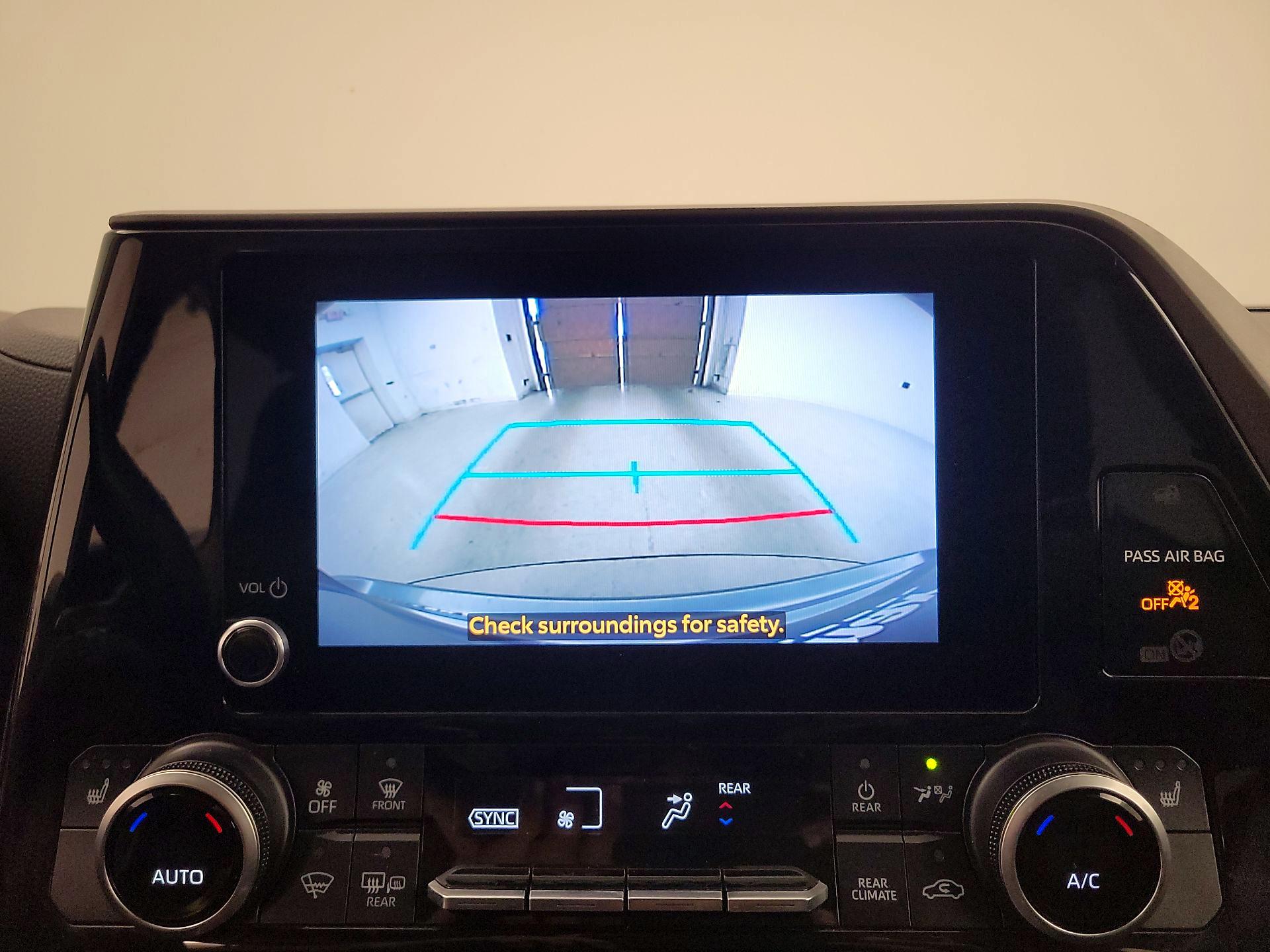 Thumbnail: 2023 Toyota Highlander - 14