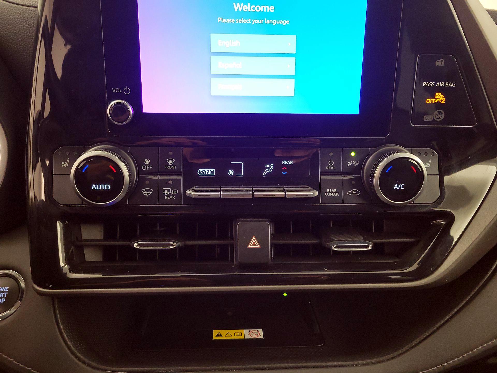 Thumbnail: 2023 Toyota Highlander - 16