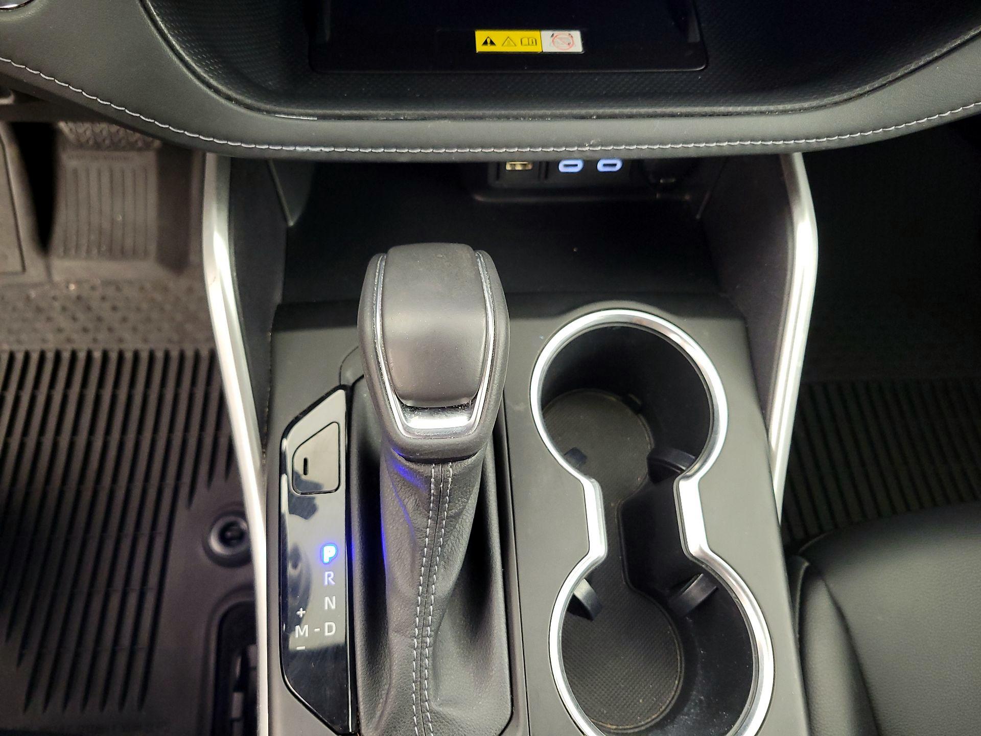 Thumbnail: 2023 Toyota Highlander - 17