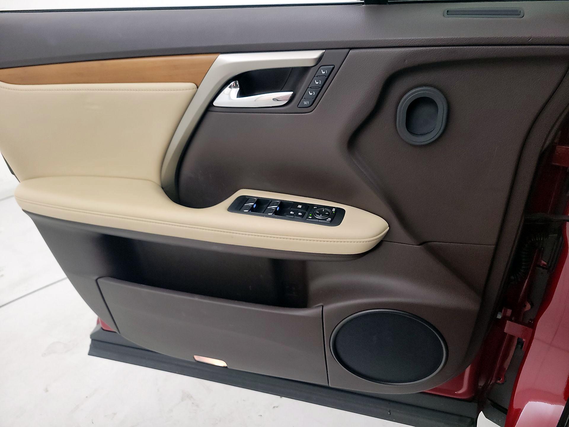 Thumbnail: 2020 Lexus RX - 12