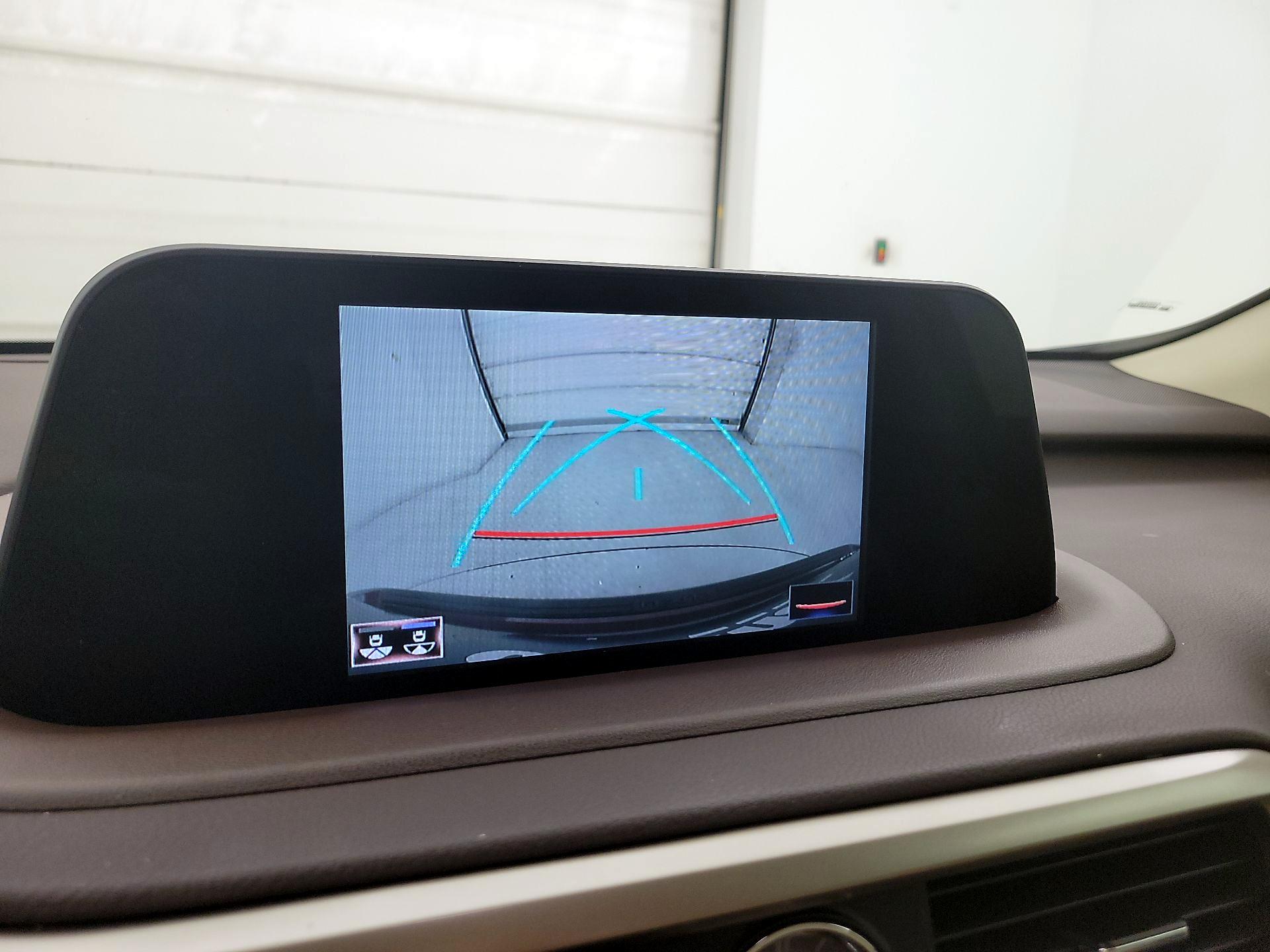 Thumbnail: 2020 Lexus RX - 14