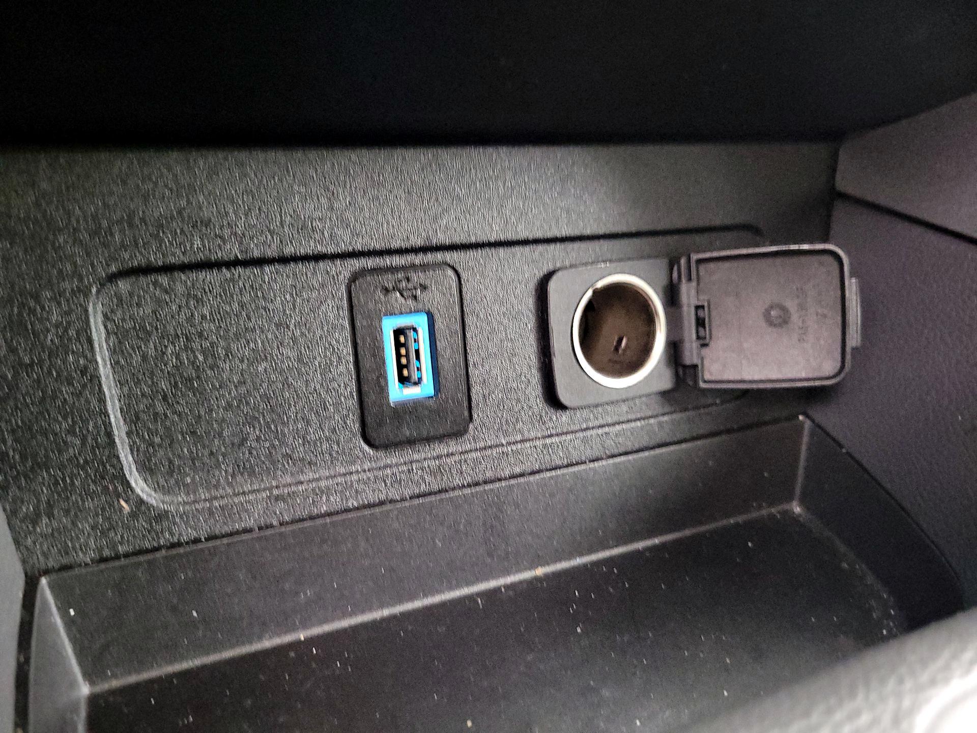 Thumbnail: 2017 Ford Escape - 18