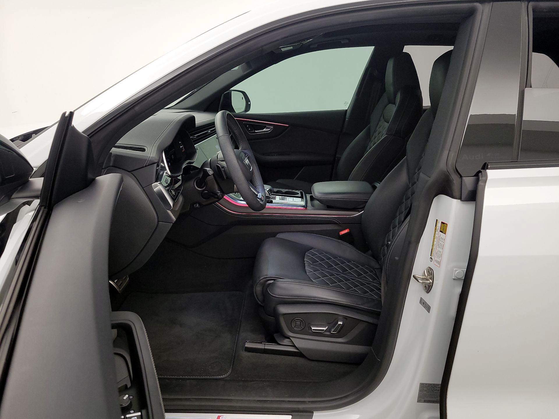 Thumbnail: 2024 Audi SQ8 - 11