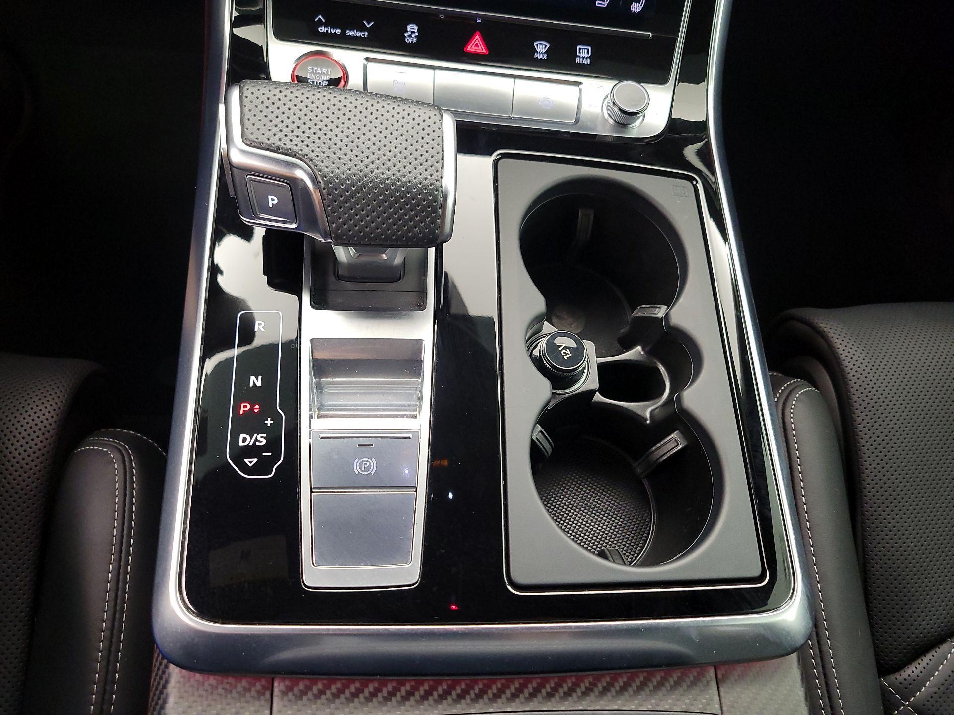 Thumbnail: 2024 Audi SQ8 - 17