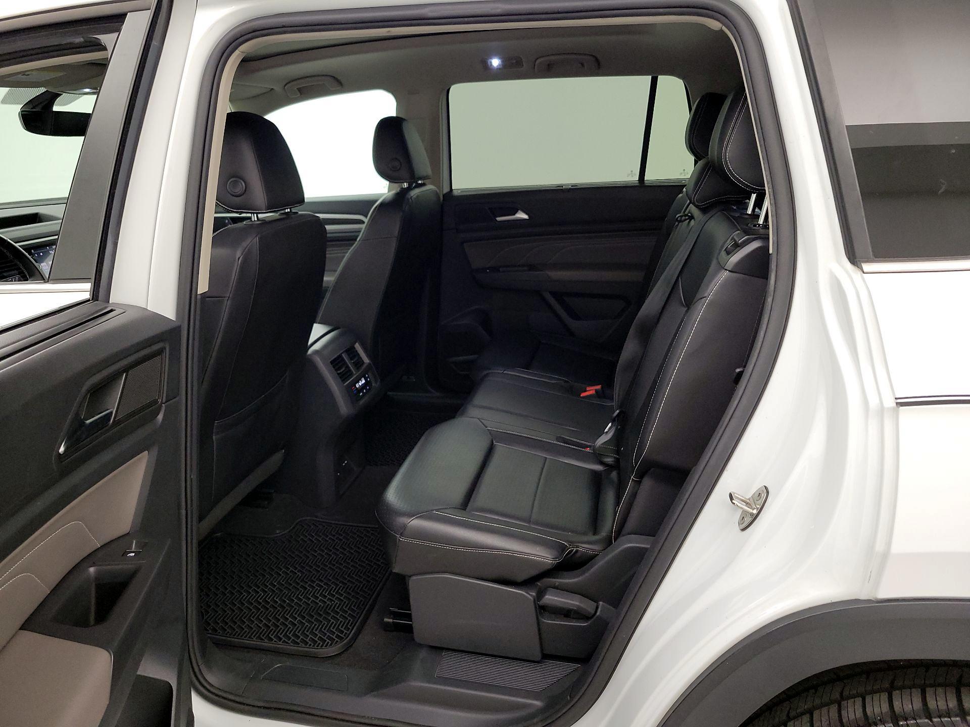 Thumbnail: 2021 Volkswagen Atlas - 20