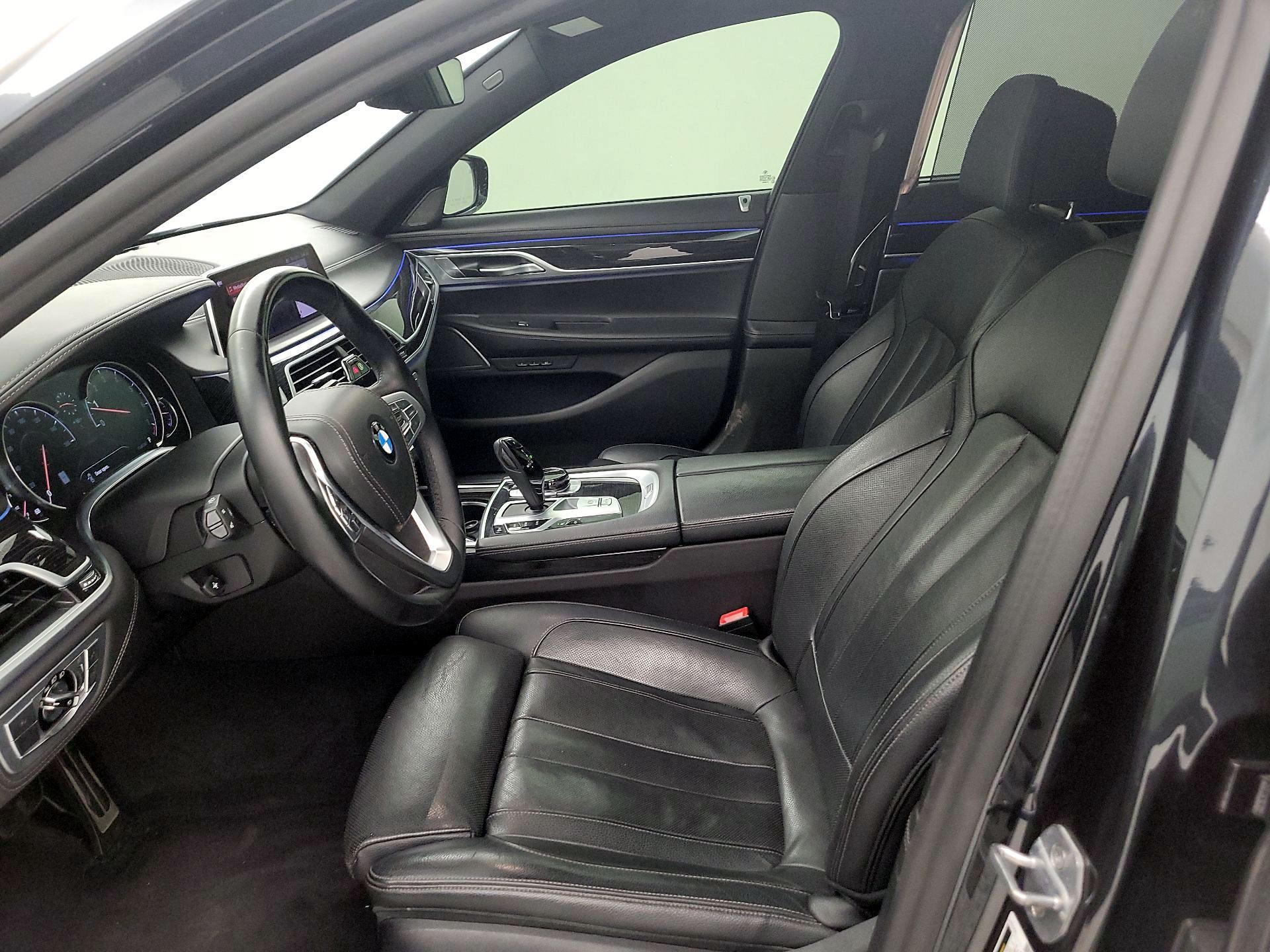 Thumbnail: 2019 BMW 7 Series - 11