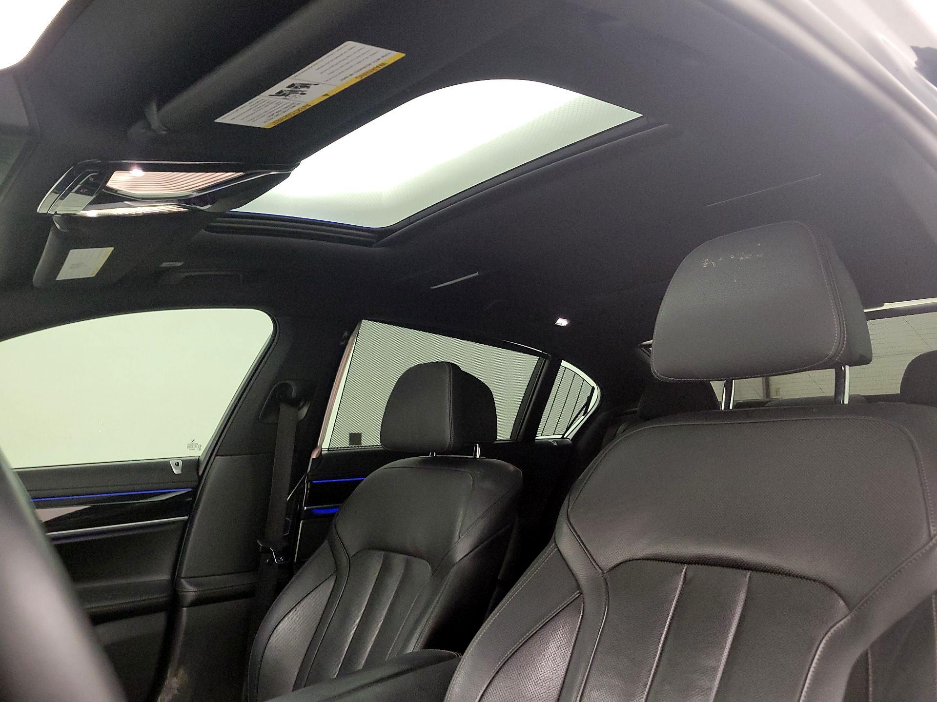 Thumbnail: 2019 BMW 7 Series - 20