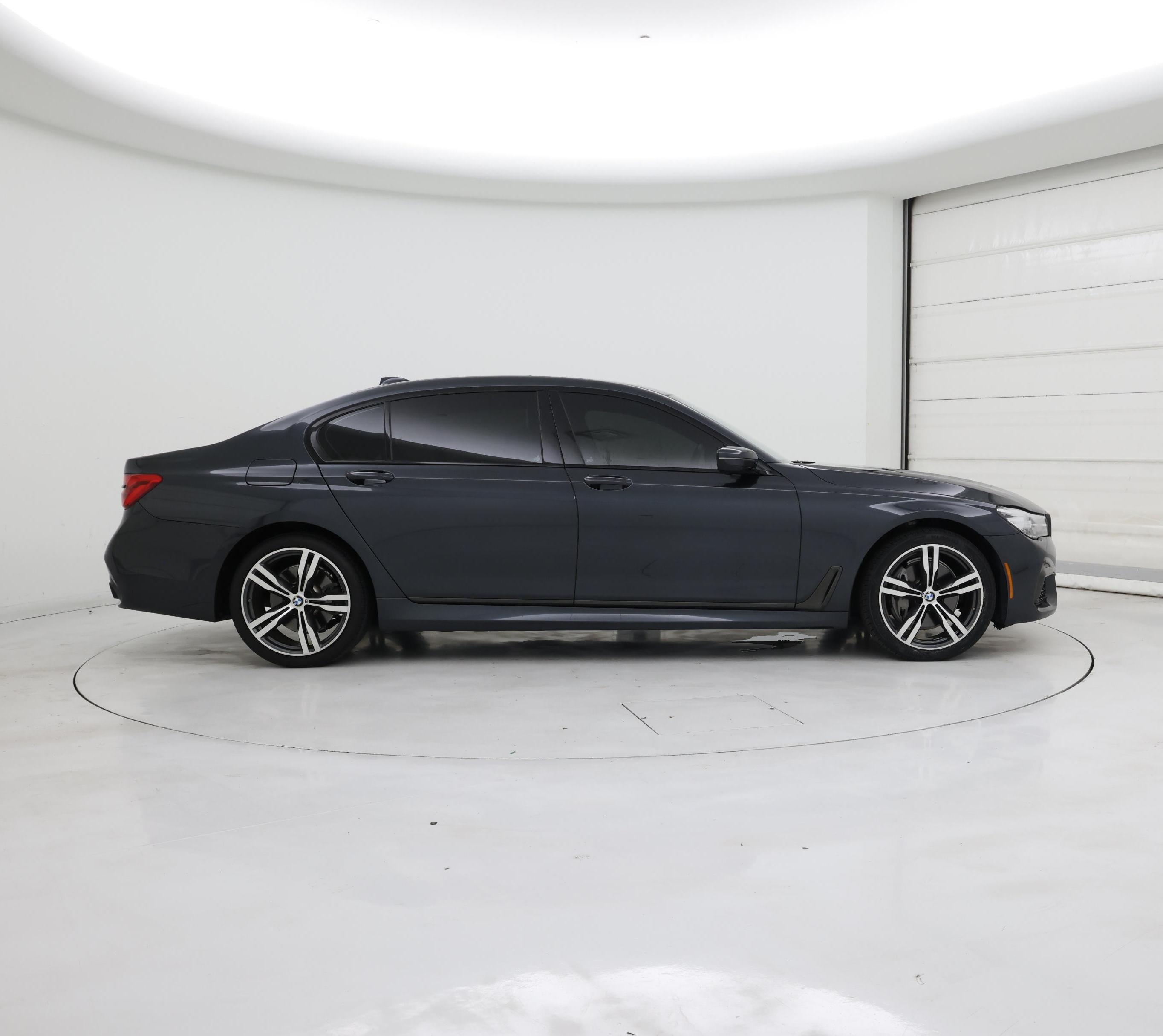 Thumbnail: 2019 BMW 7 Series - 7