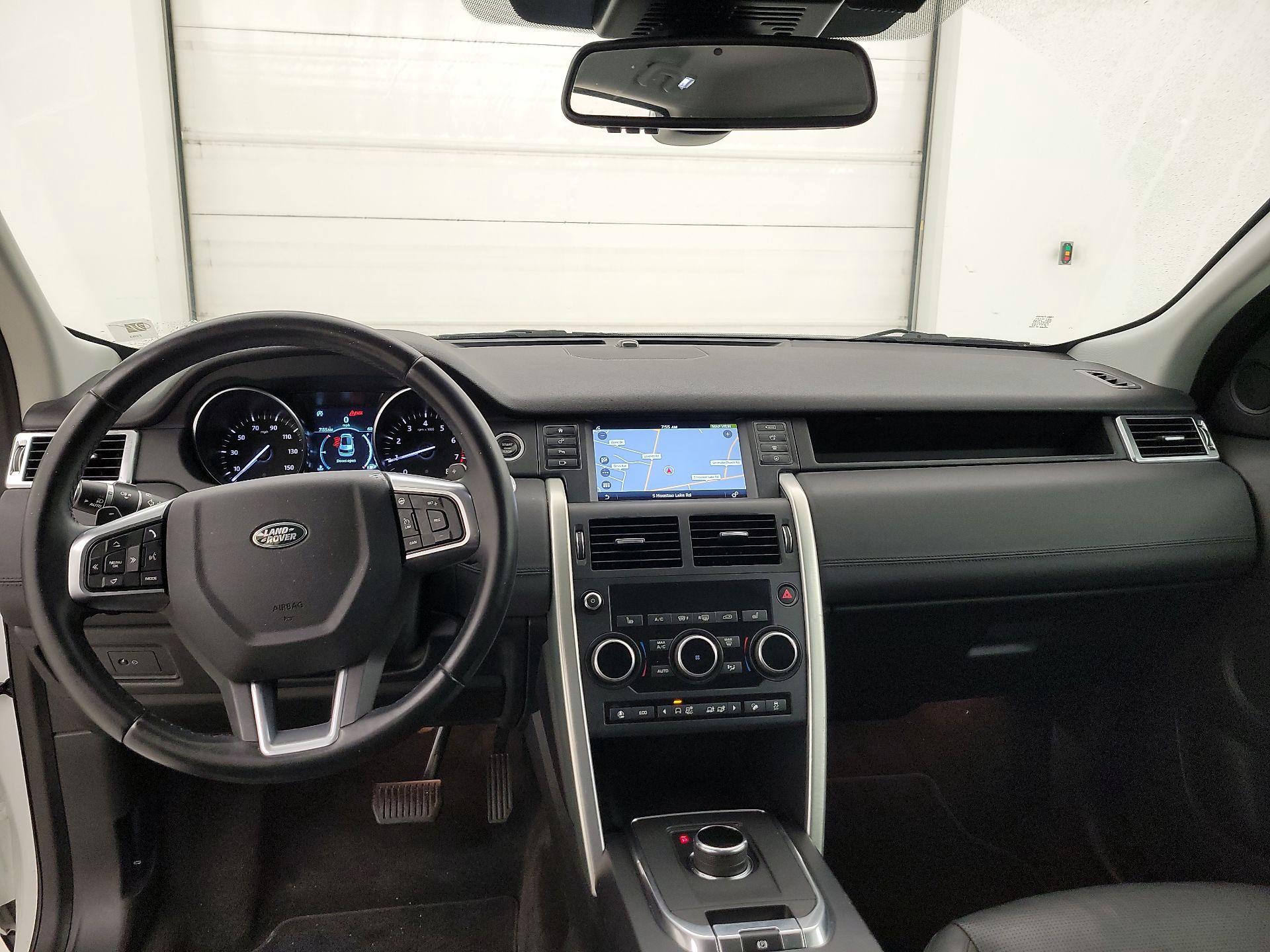 Thumbnail: 2019 Land Rover Discovery Sport - 9