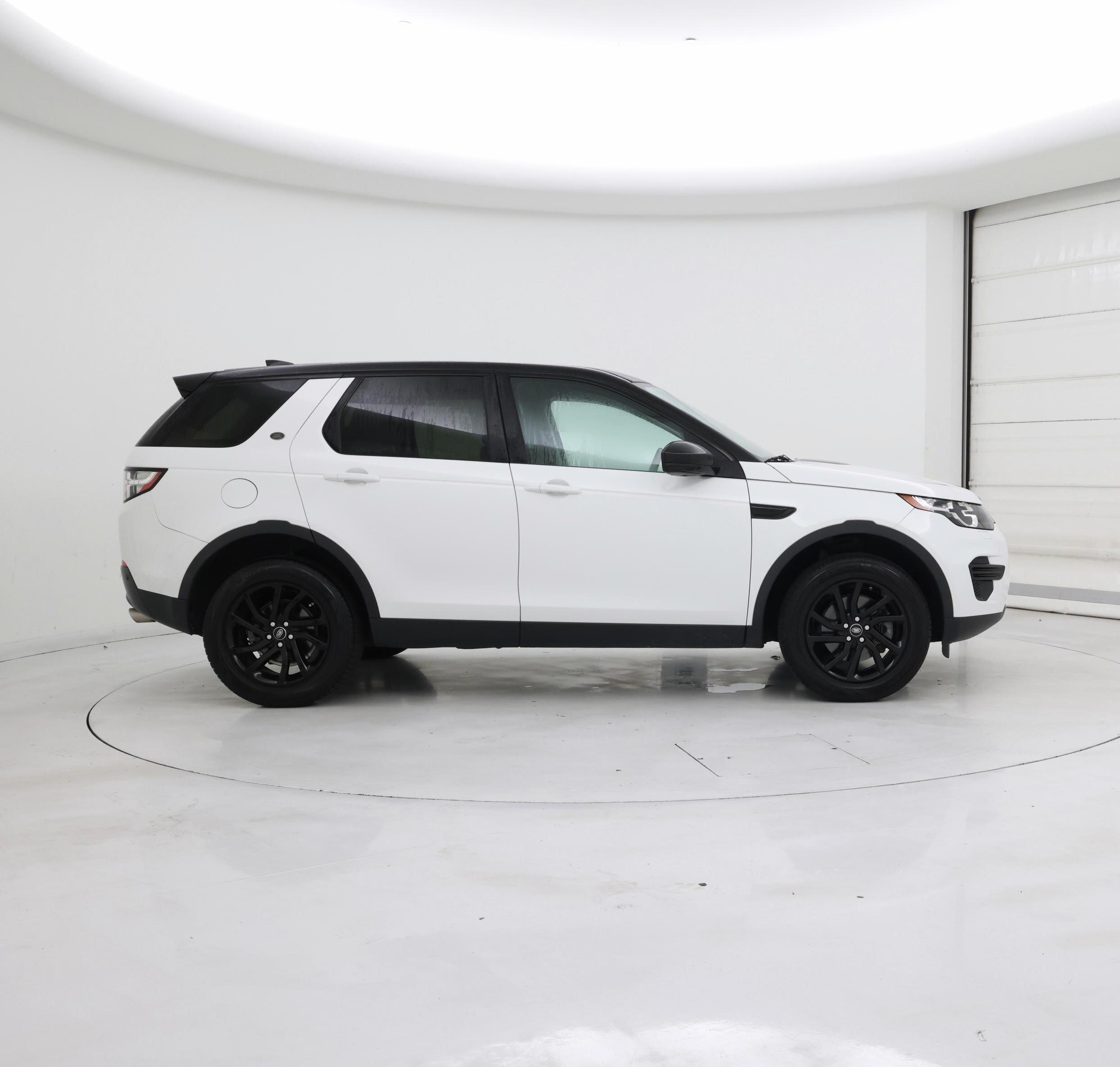 Thumbnail: 2019 Land Rover Discovery Sport - 7