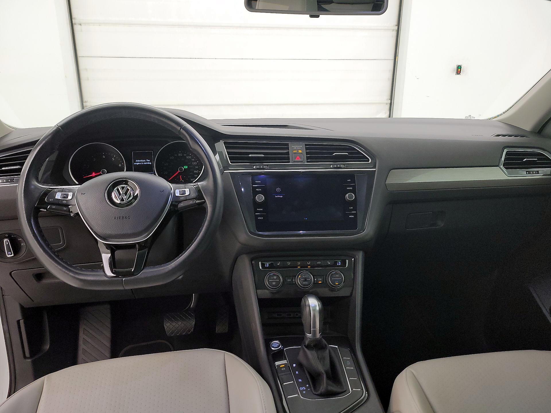 Thumbnail: 2019 Volkswagen Tiguan - 9