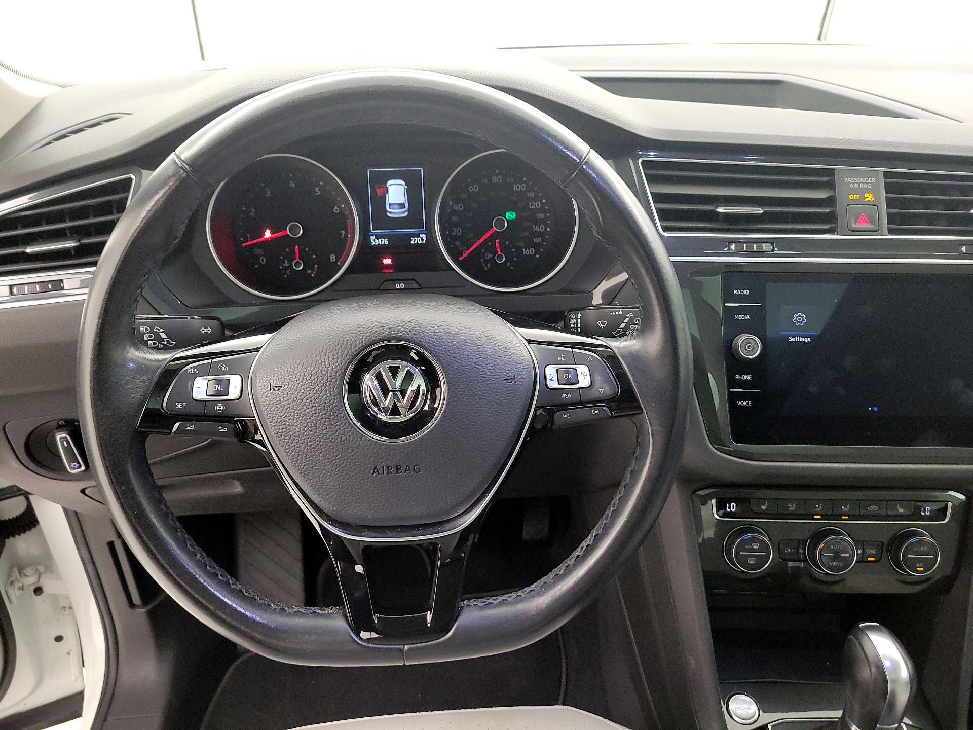 Thumbnail: 2019 Volkswagen Tiguan - 10