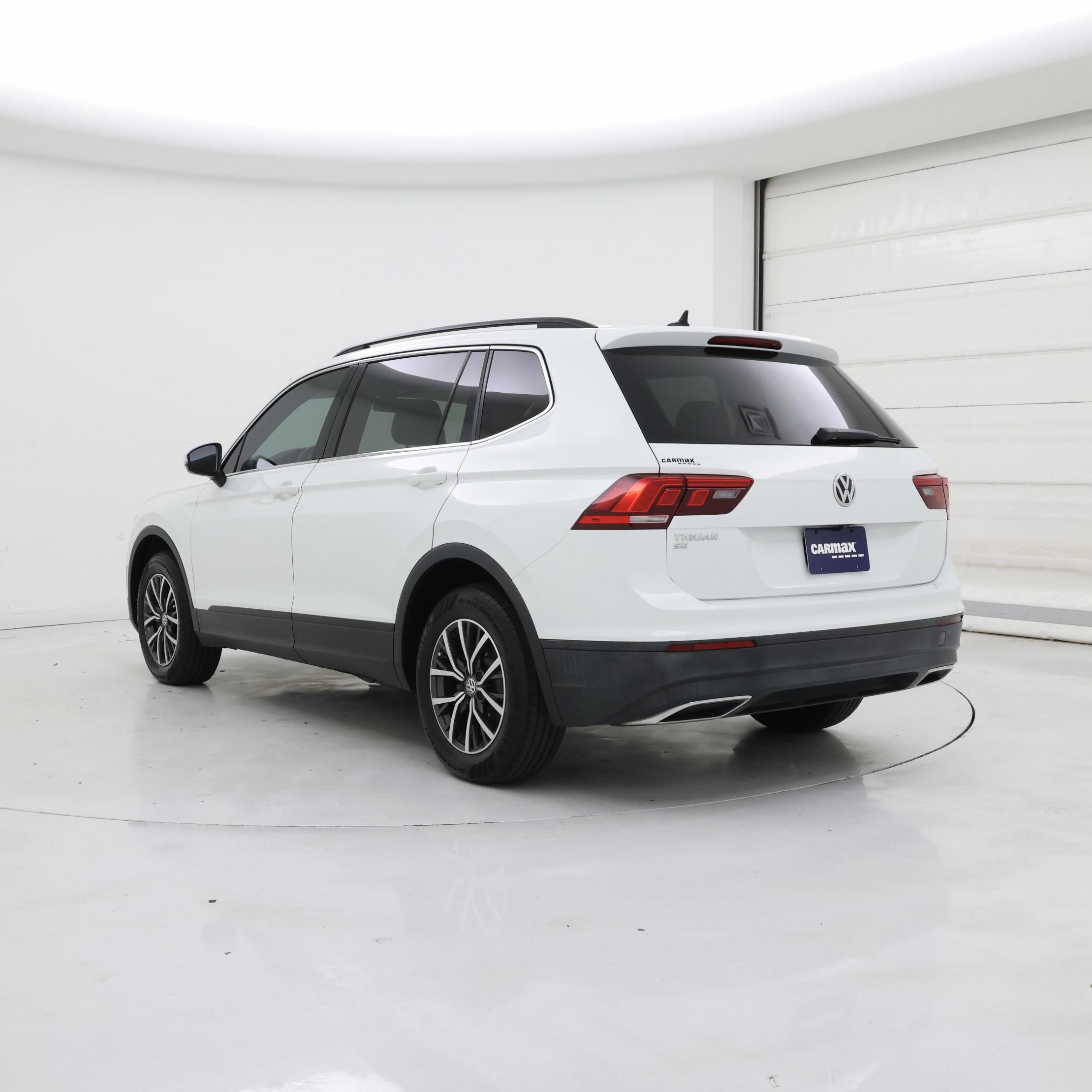 Thumbnail: 2019 Volkswagen Tiguan - 2