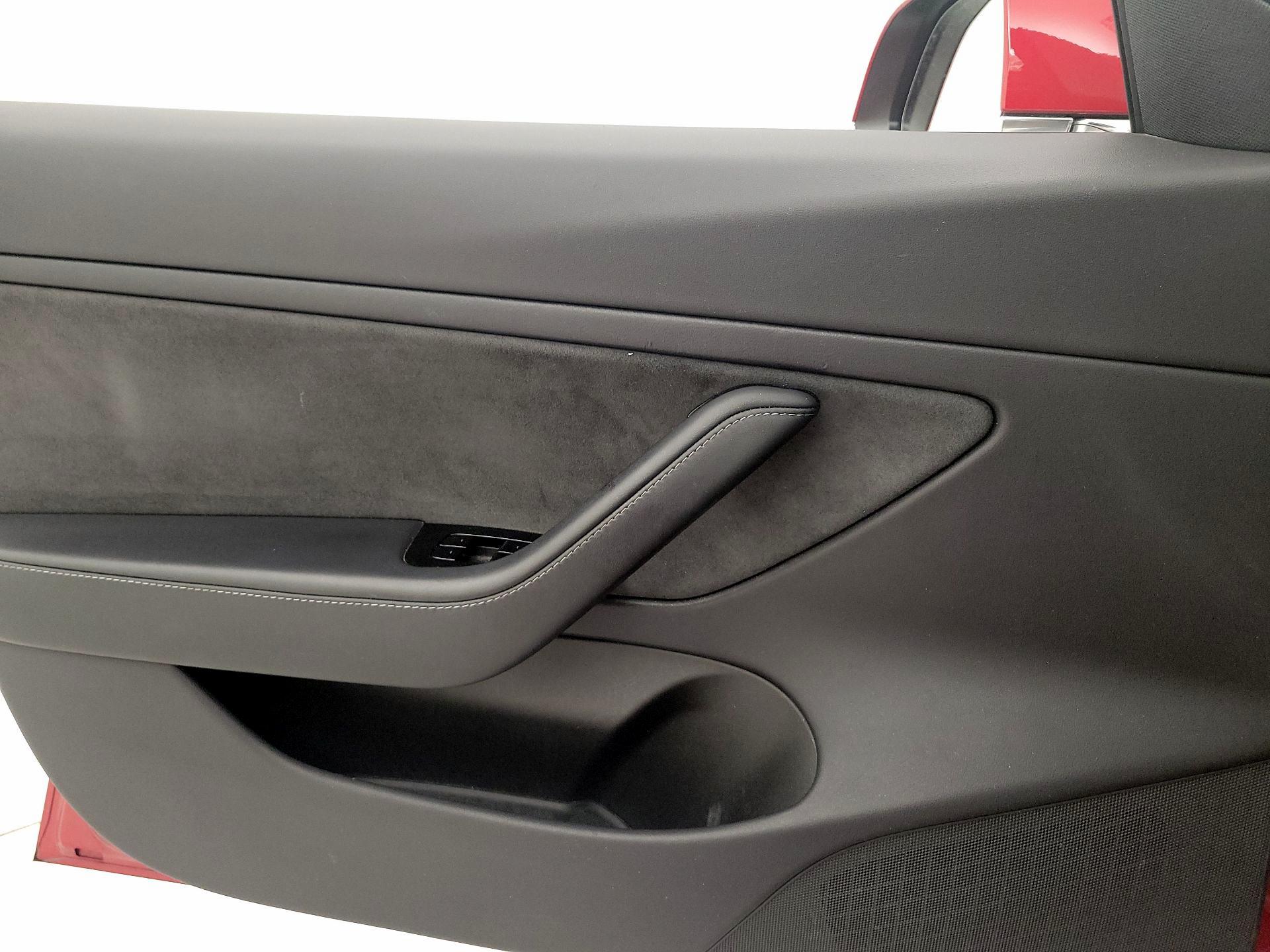 Thumbnail: 2019 Tesla Model 3 - 12